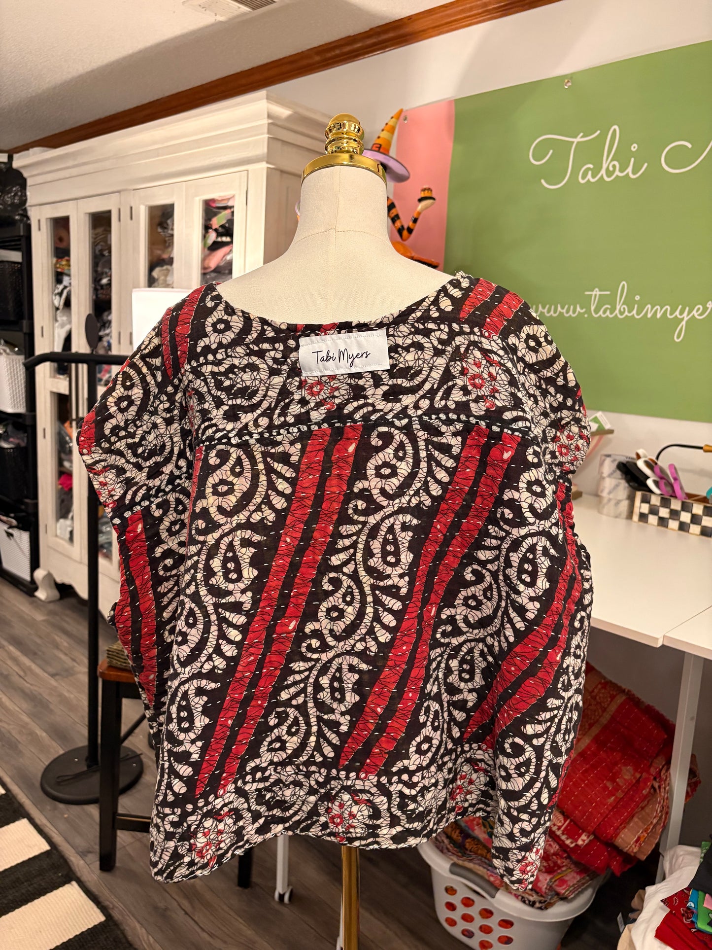 Scarlett Kantha Top One Size Fits a Small to XL 6-14