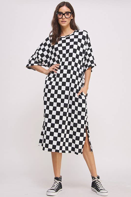 1/2 SLEEVE RIBBED CHECKERBOARD MIDI DRESS: BLACK/WHITE
