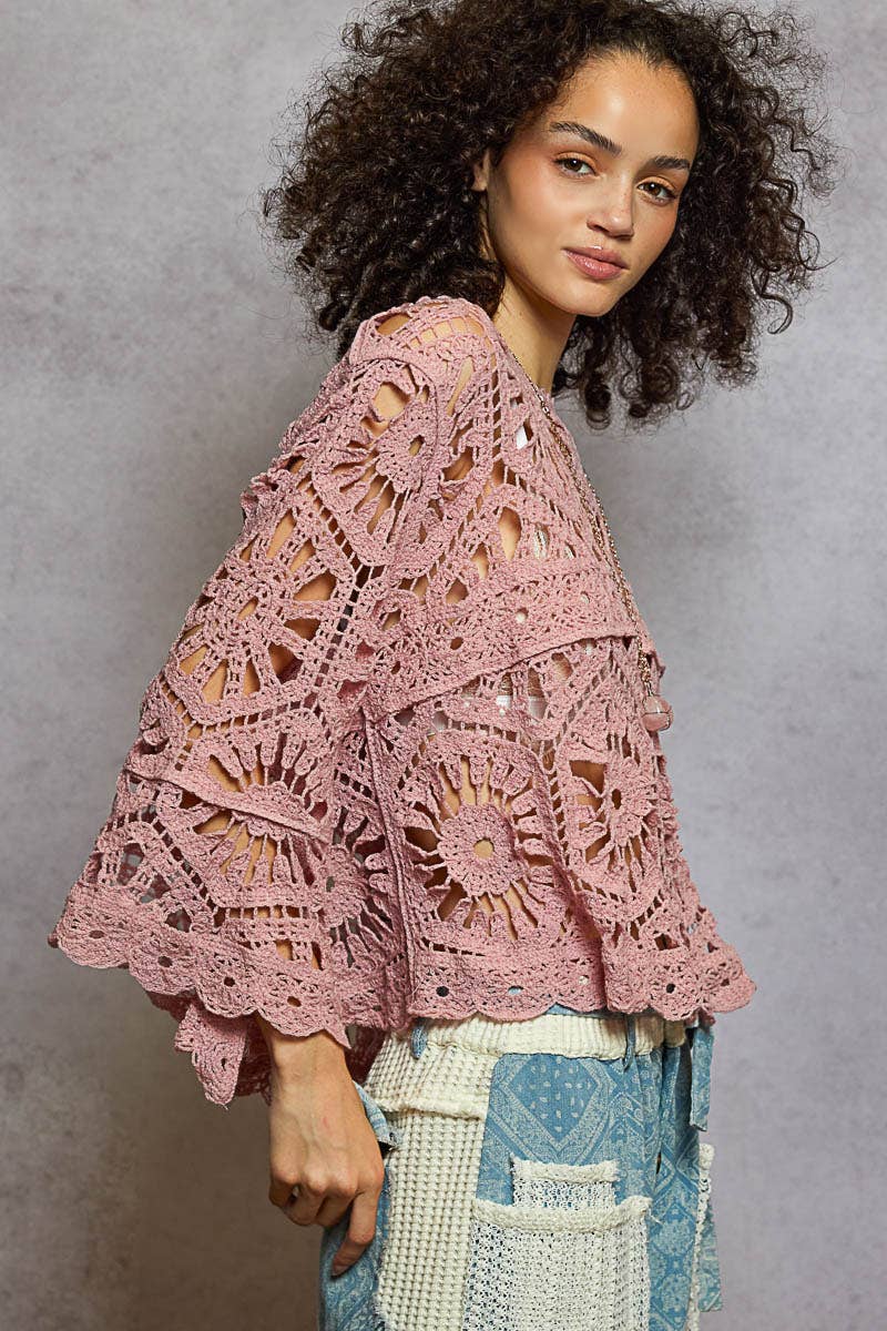 Round neck 3/4 sleeve crochet cropped top: ROSE PINK / Os