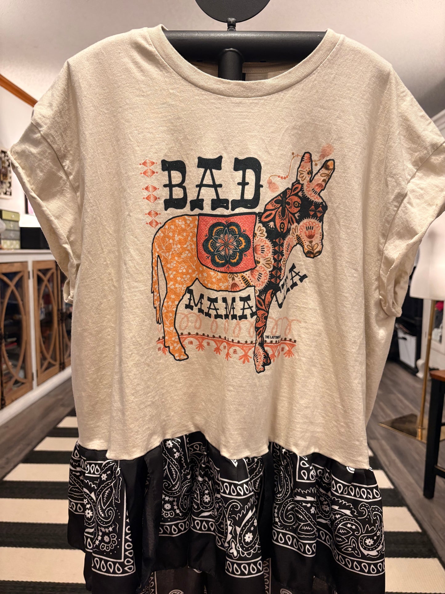 Bad Mamacita Drama Ho/Lo Bandana Tee One size fits a Small to XL 4-14