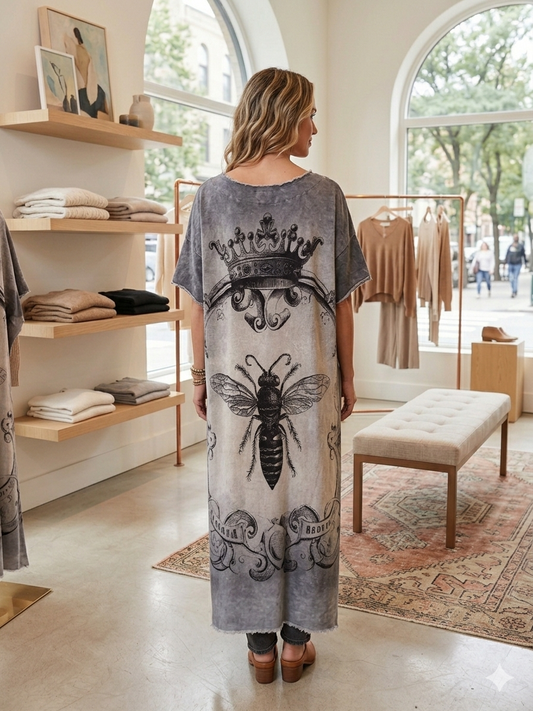 Hi-Lo Tunic with Queen Bee Print in Gray
