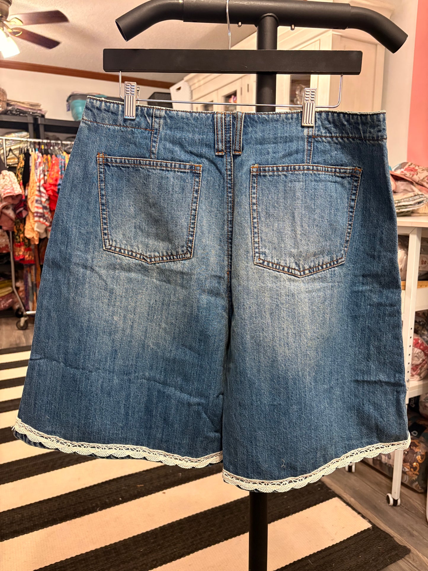Rosie Refashioned Junk Jean Short Large 10/12