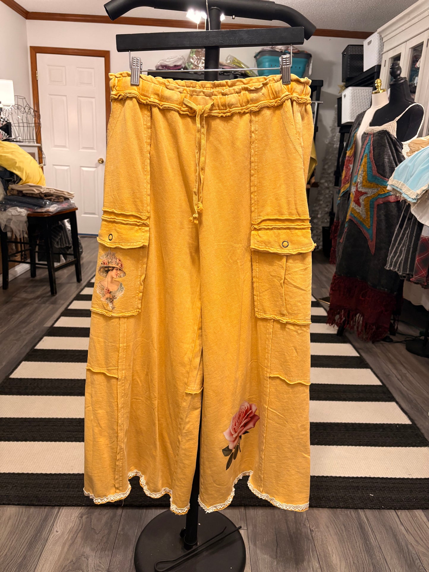 Pretty Rose “Junk” Terry Knit Cargo Pants Size 1X (14/16)