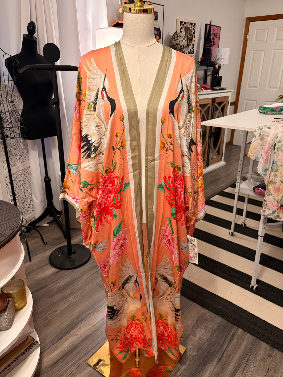 Legend of the Crane Kimono by Aratta One Size Fits a Small to 3X