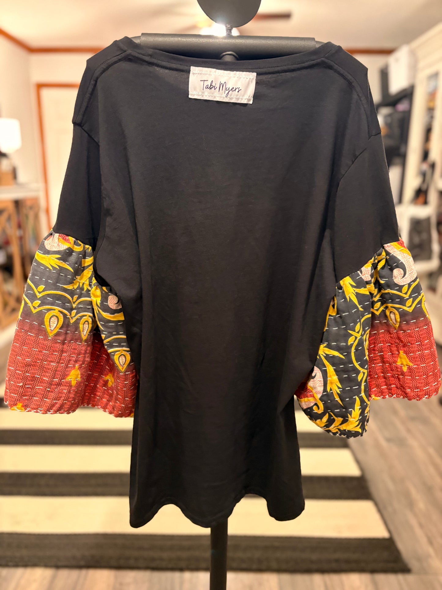 Free Bird Kantha Sleeve Tee Fits a Small to XL