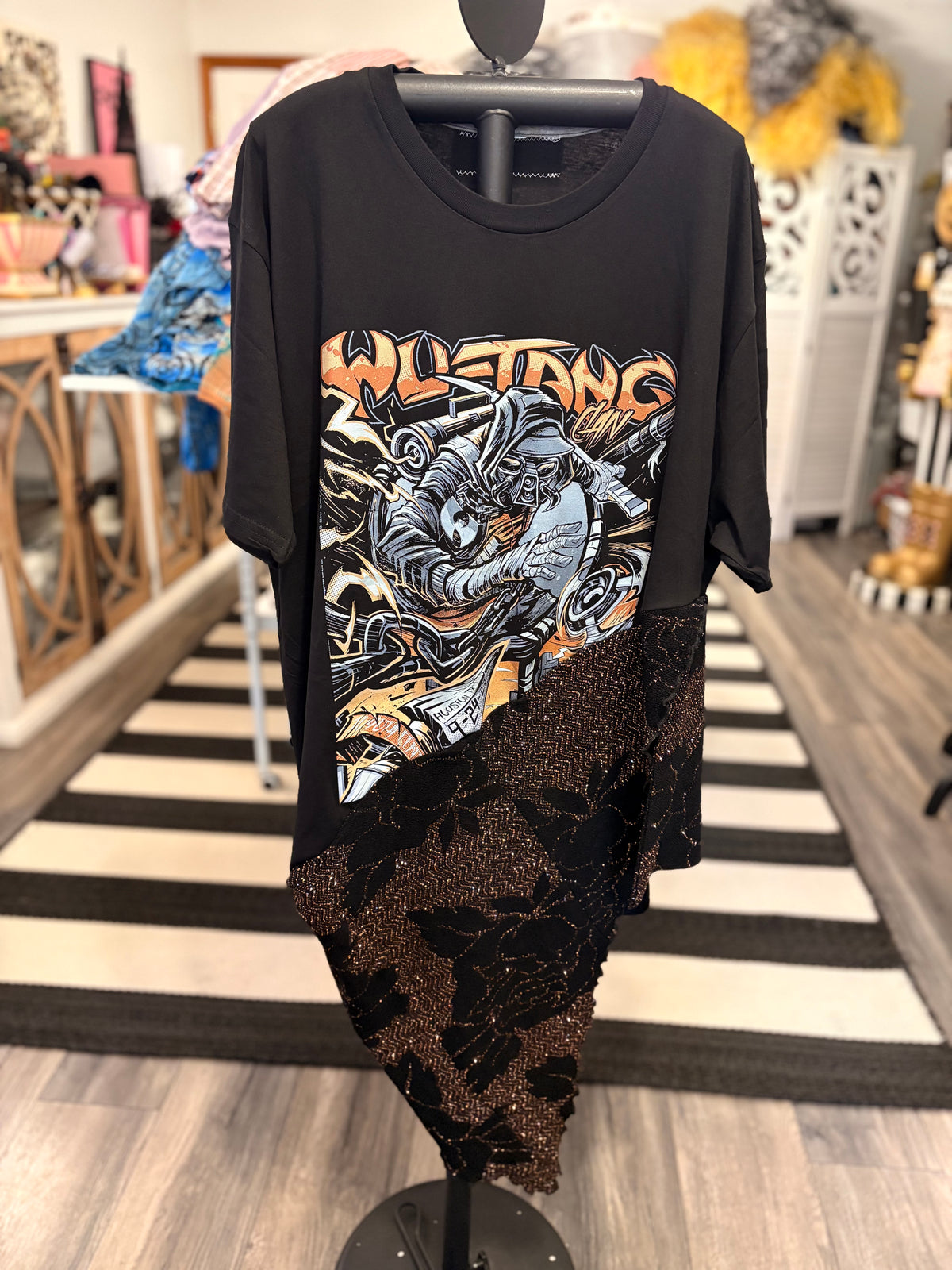 Protect Ya Neck Glam Tee One Size Fits a Small to XL