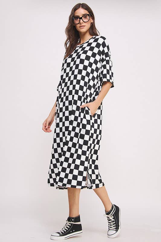 1/2 SLEEVE RIBBED CHECKERBOARD MIDI DRESS: BLACK/WHITE
