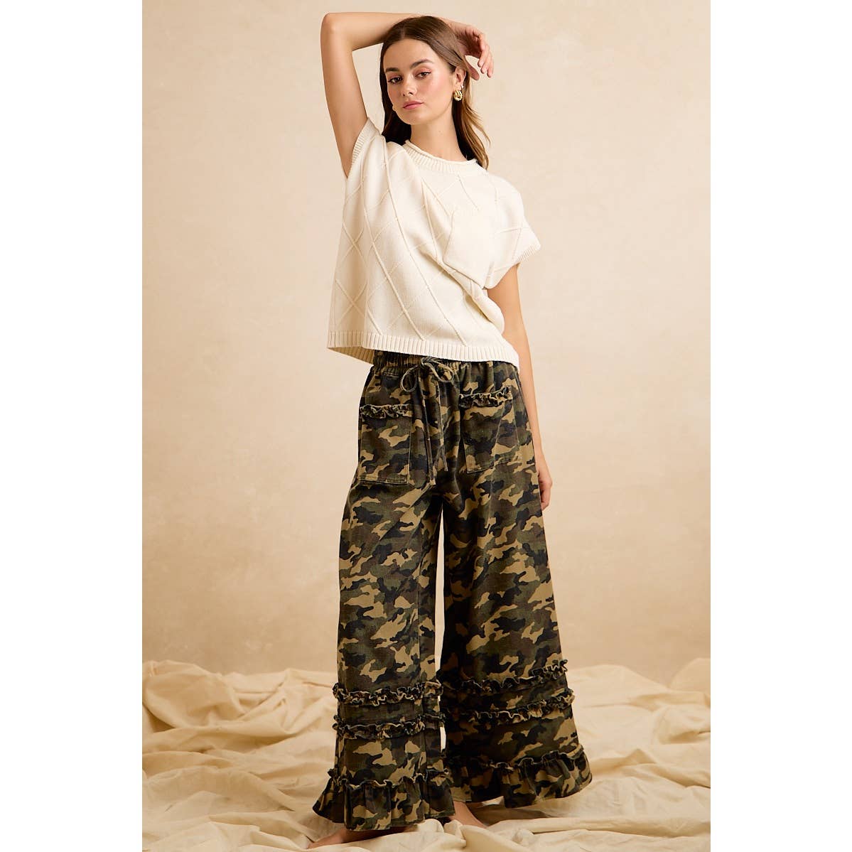 CAMOUFLAGE PRINTED TWILL RUFFLED DETAIL WIDE PANTS: CAMOUFLAGE / M 6-10