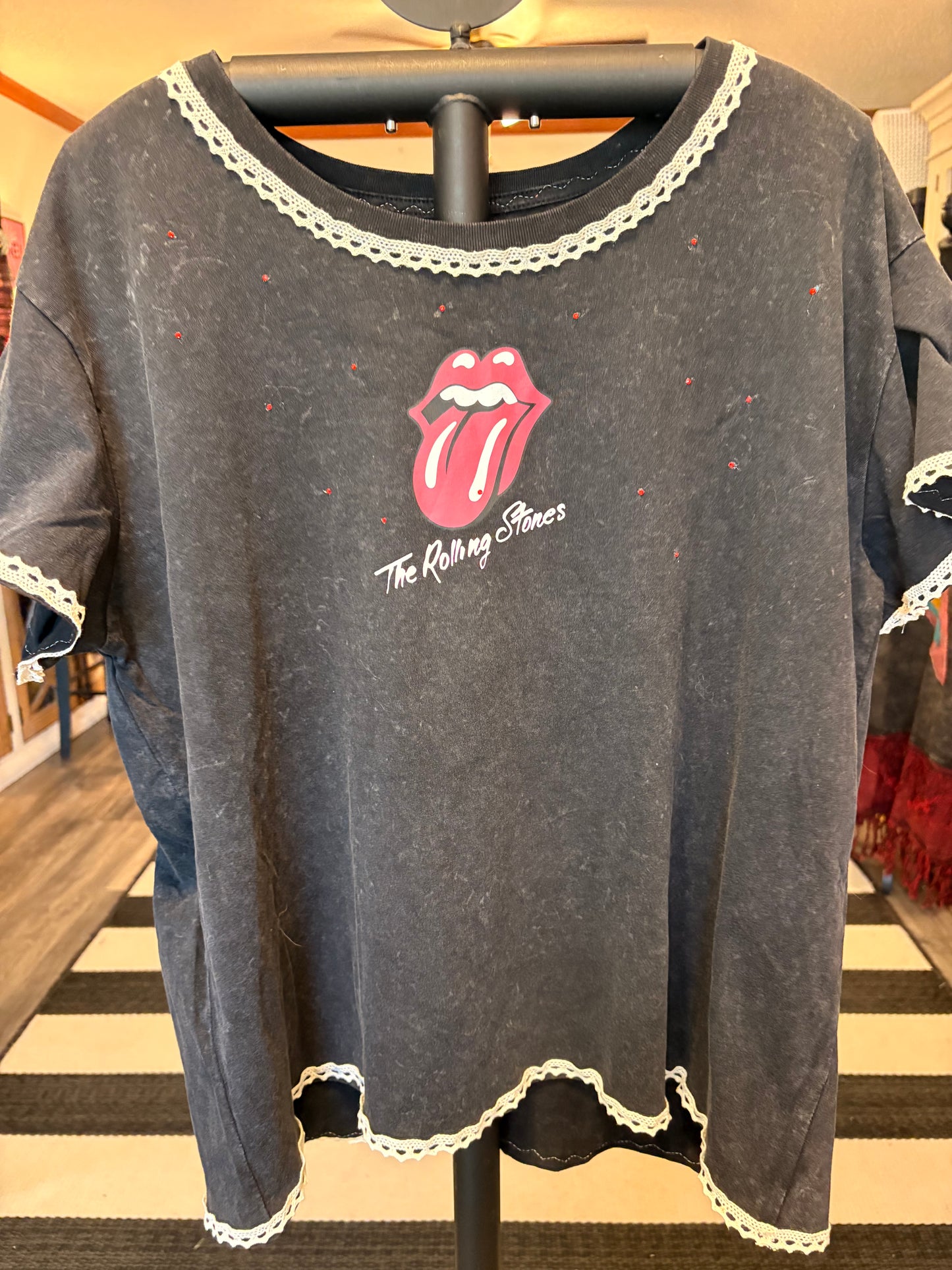 Rolling Stones Pretty Little Tee One Size Fits a Large/XL