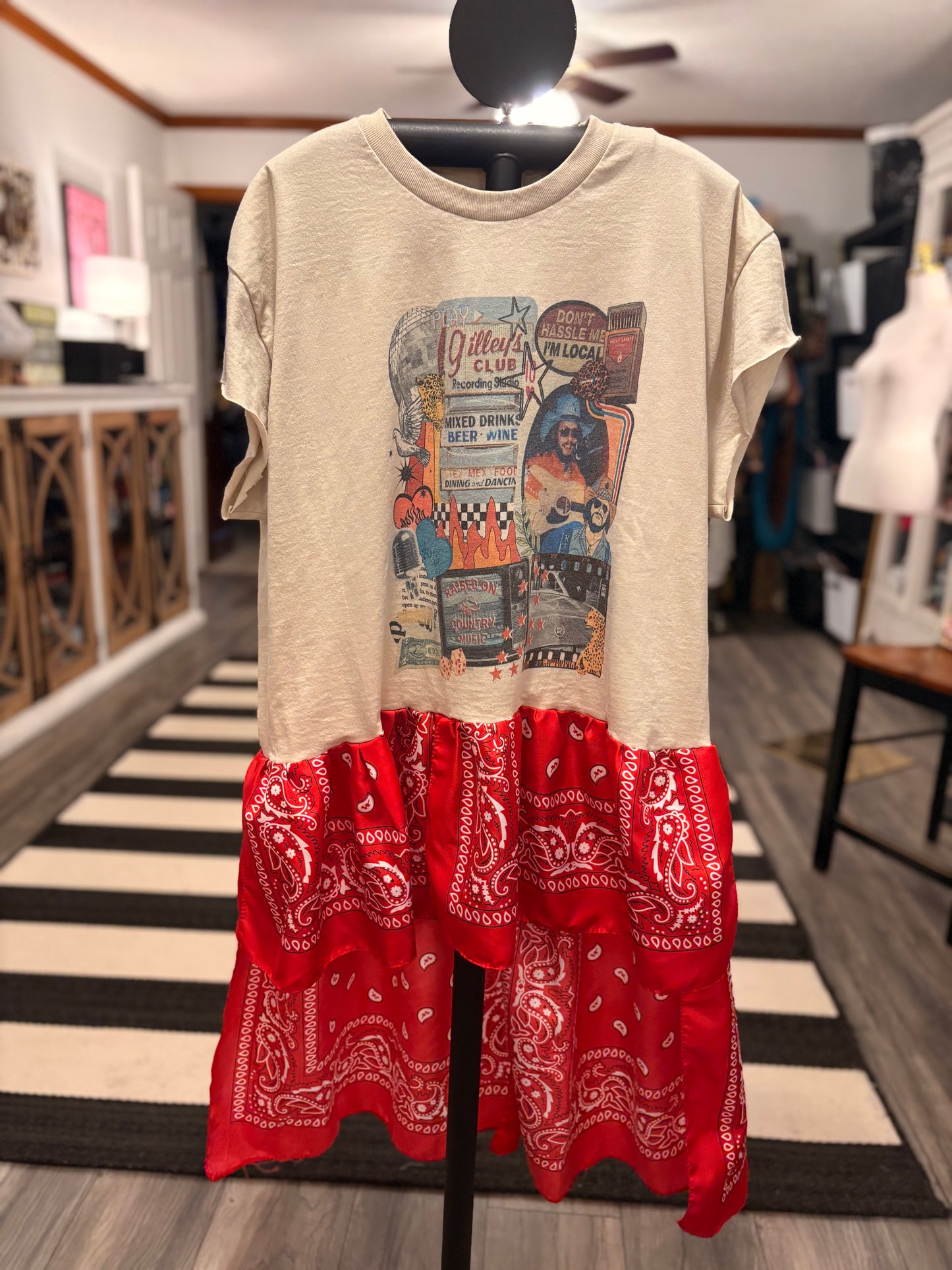 Urban Cowboy Drama Ho/Lo Bandana Tee One size fits a Small to Large 6-12