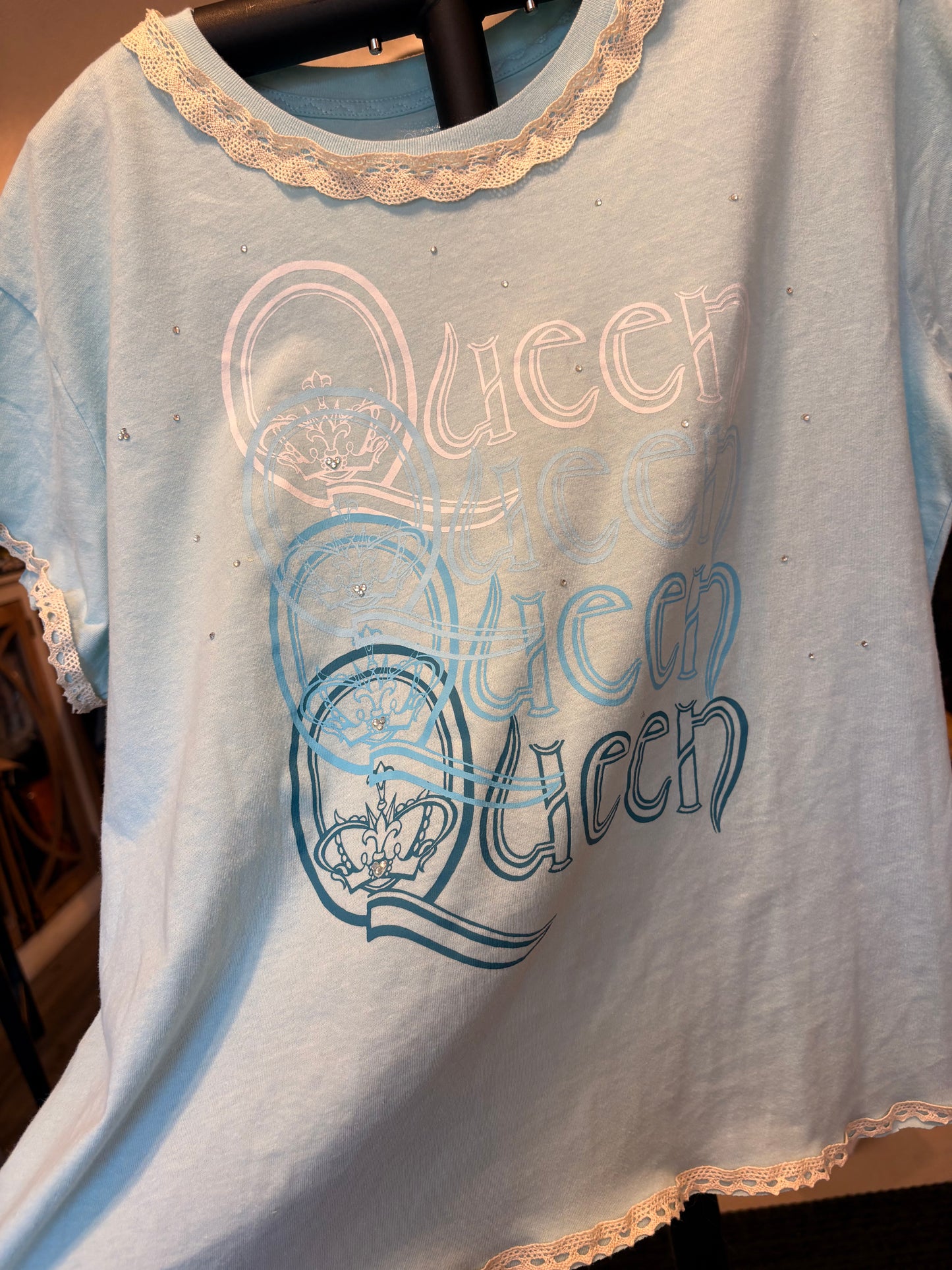 Queen Pretty Little Tee One Size Fits a Medium/Large