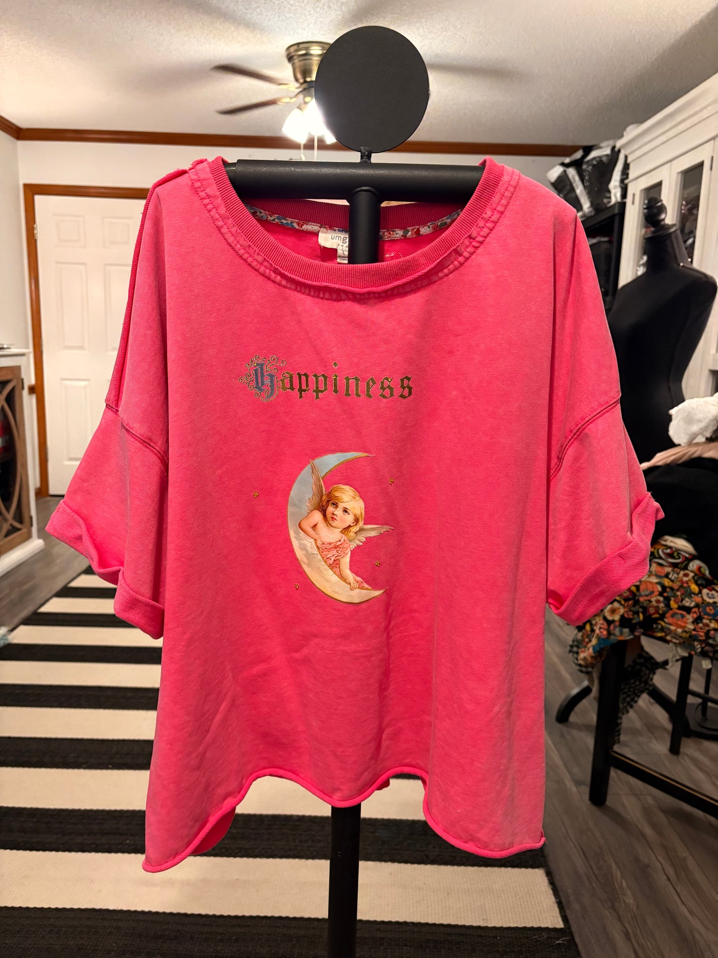 Happiness Box Tee Large