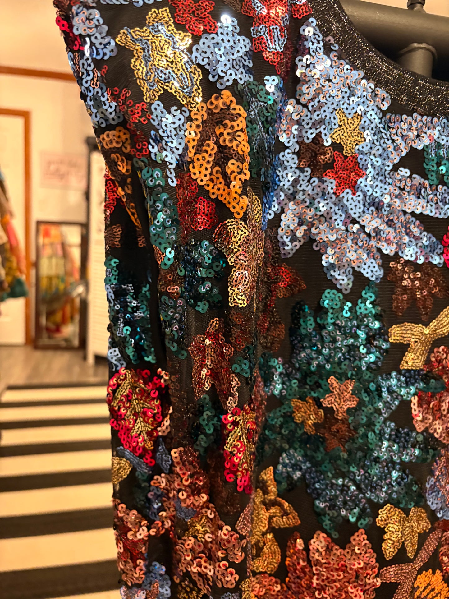 Easel Floral Sequin Dress Large