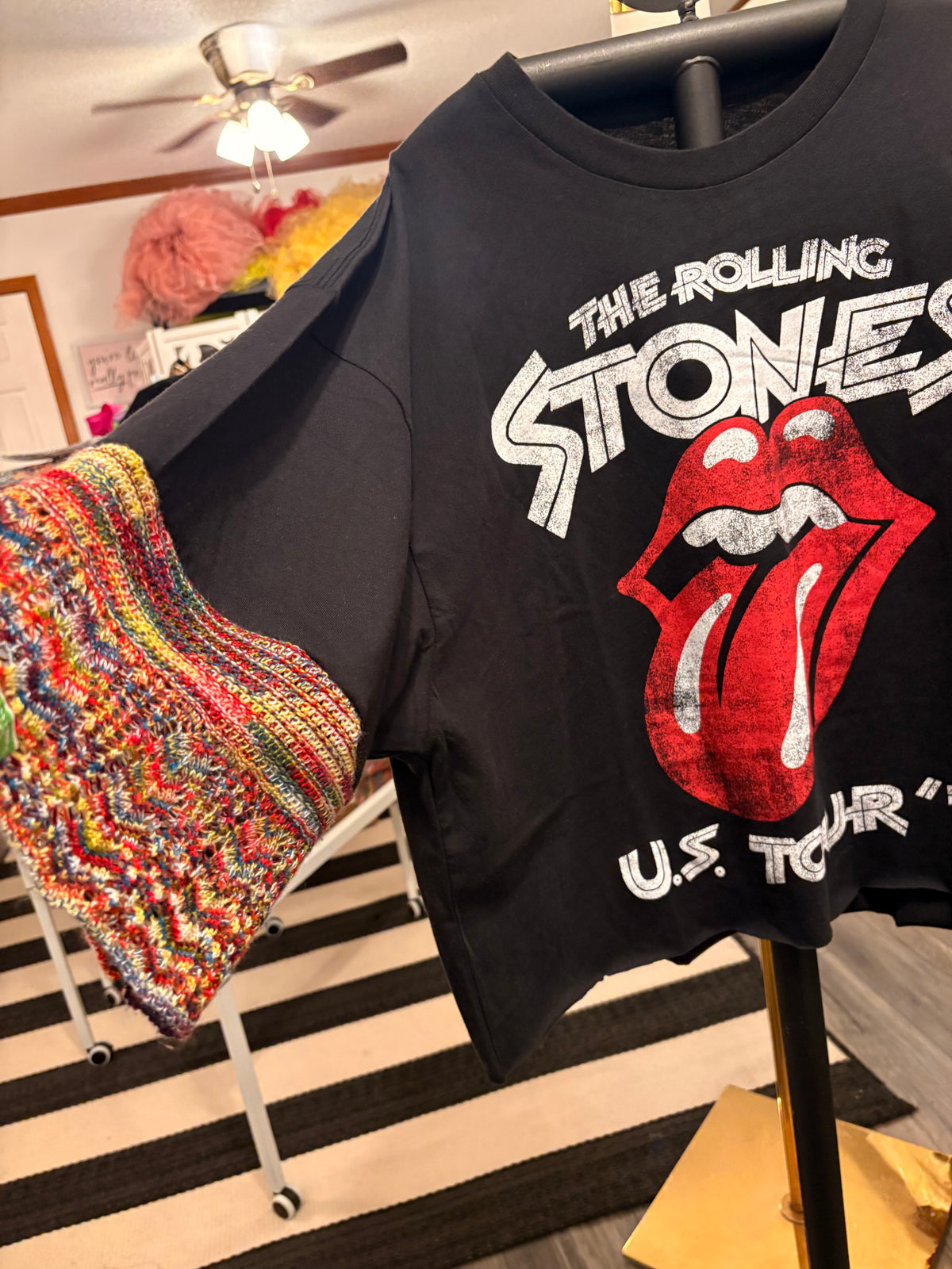 Stones ‘78 Glam Cropped Tee One Size fits a Small to XXL