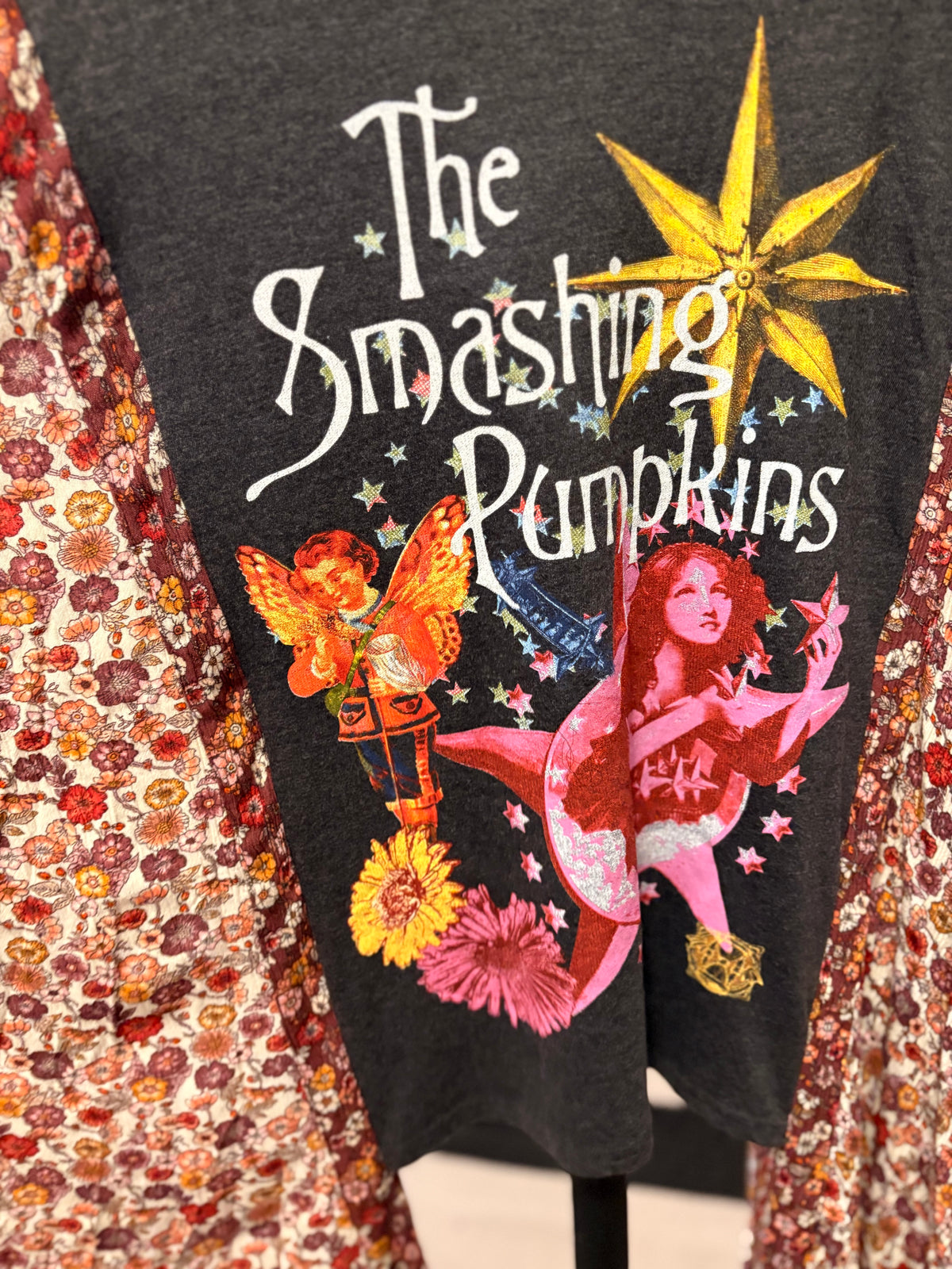 It’s Smashing Glam Kimono One Size Fits a Small to 2X