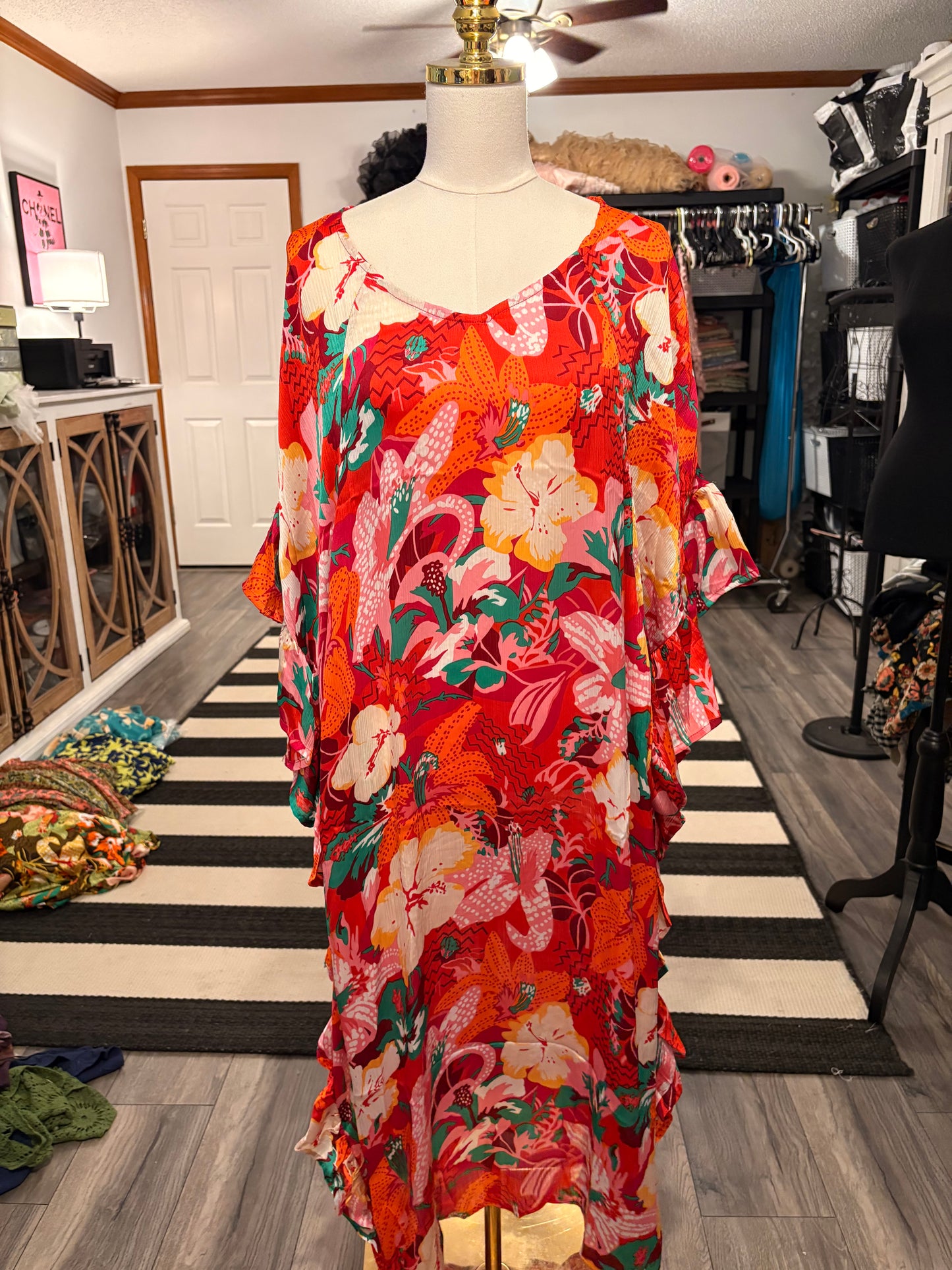 Red Tropical Ruffle Kaftan Large