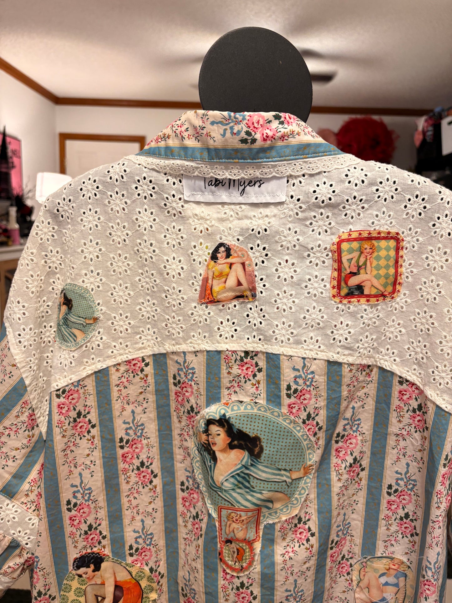 Pin Up Prairie Top One Size Fits a Small to XL