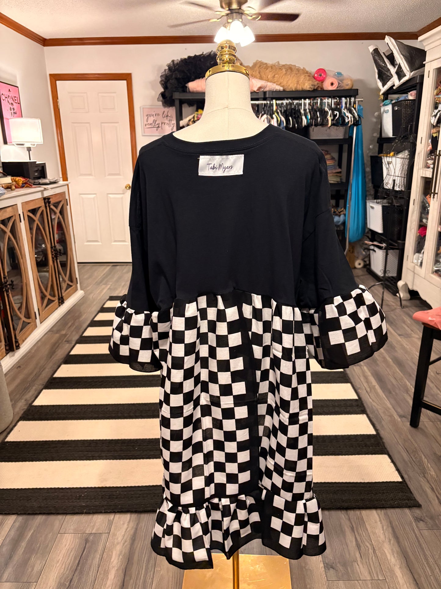 Stones Bandana Hi/Lo Queen Top One Size Fits a Small to XXL