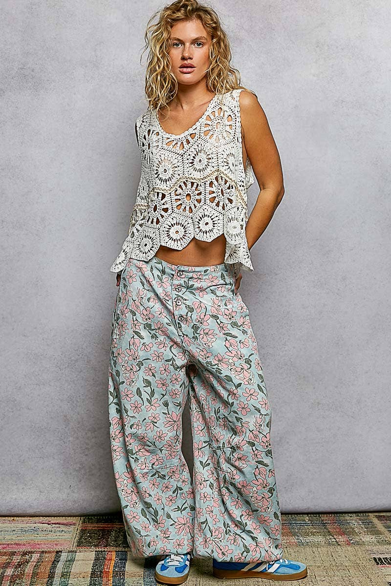 Round Neck Sleeveless Solid Crochet Top: GRASS GREEN / One Size Fits a Small to XXL