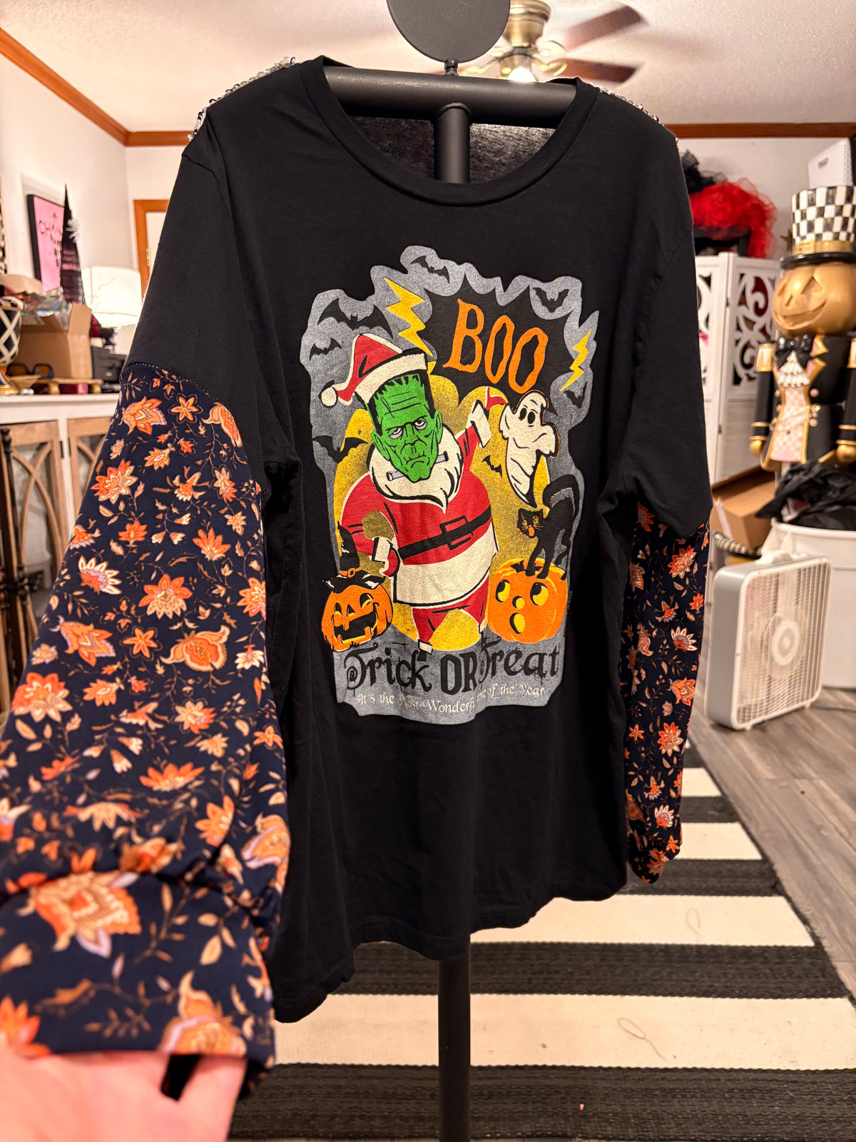 Boo! Embroidered Glam Sleeve Tee Fits a Small to XL