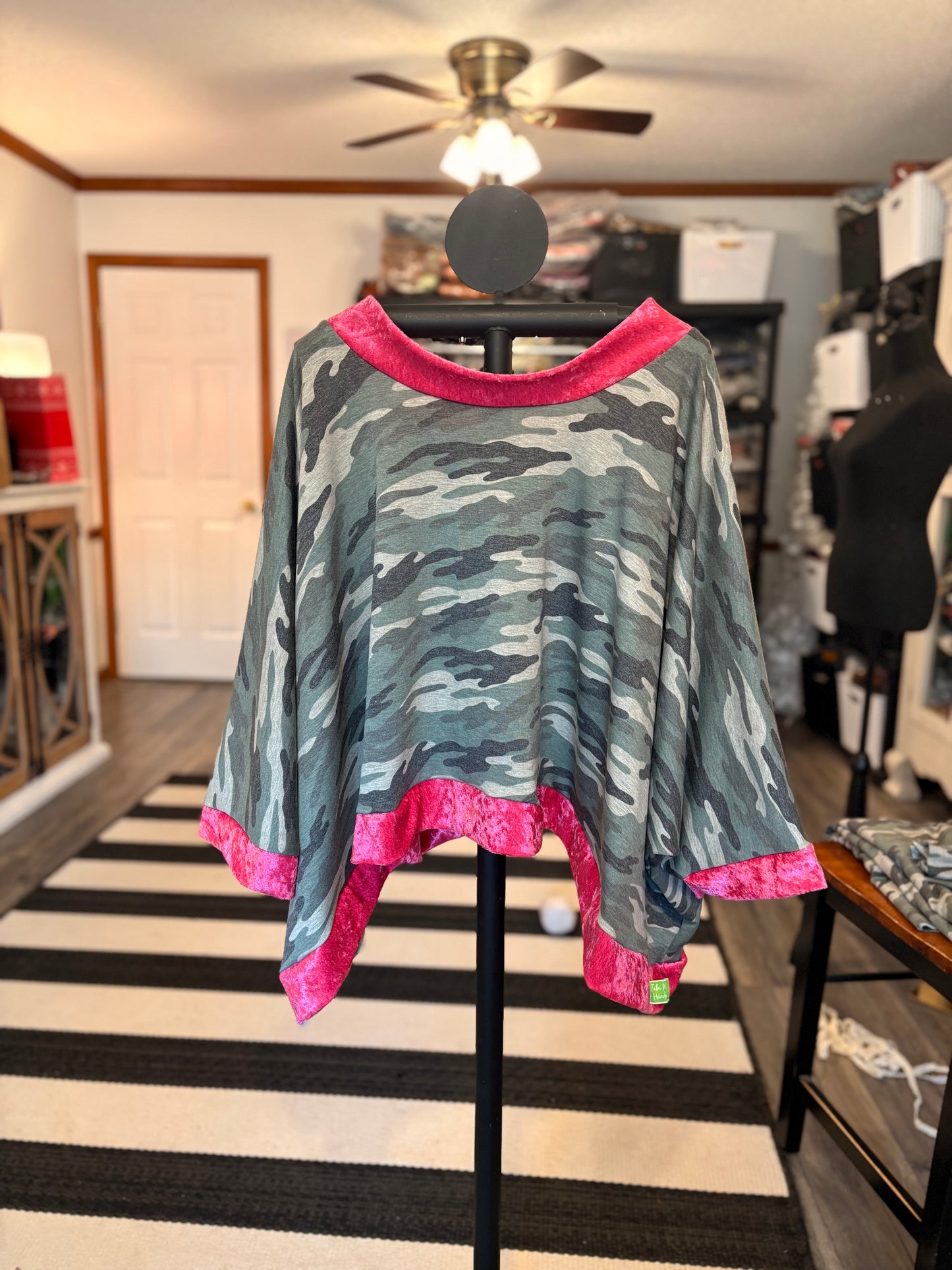 Huntress Crushed Velvet and Camo Tabi Top One Size Fits Most Short Length