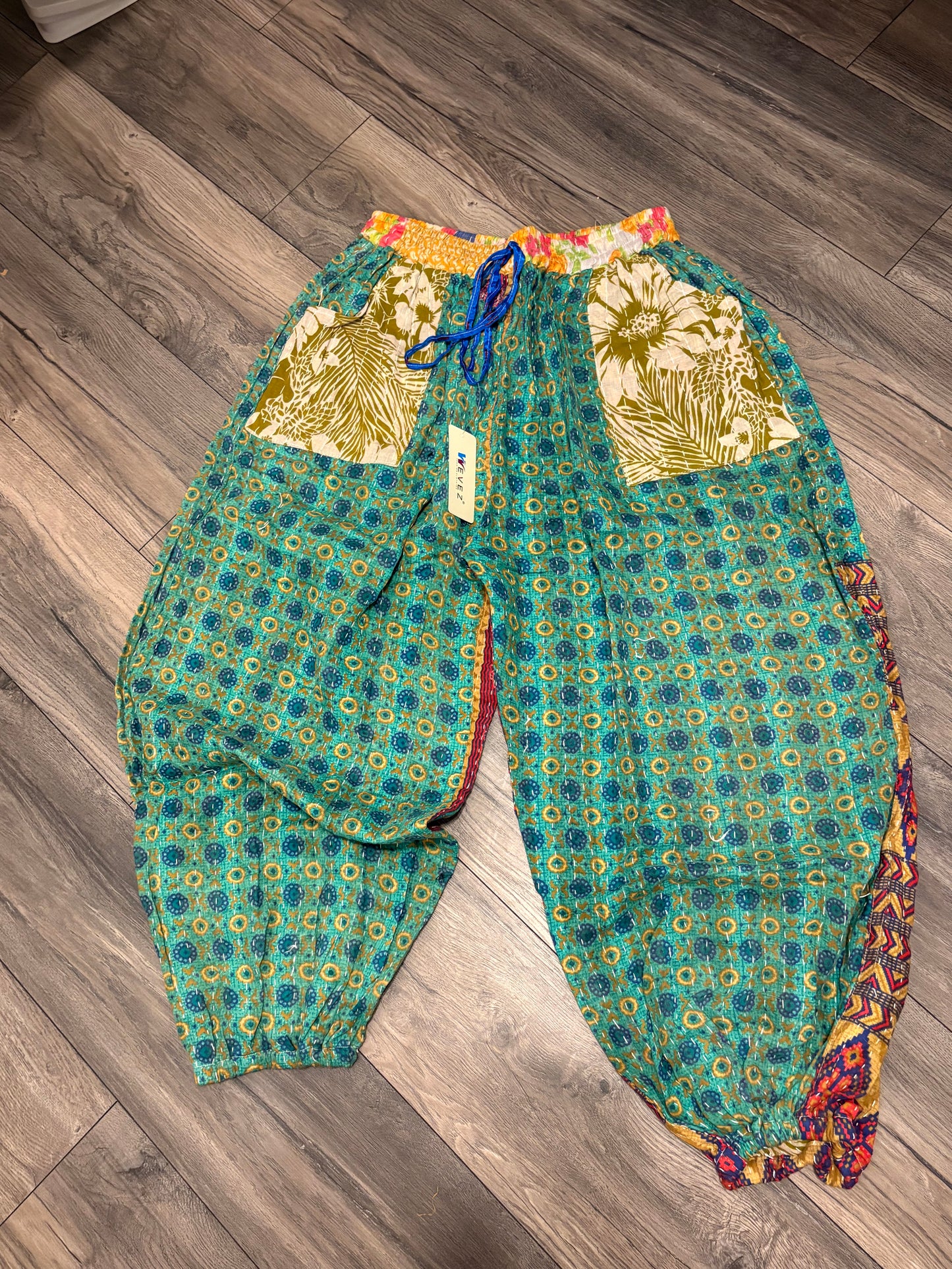 Candi Women Vintage Kantha Quilt Cotton Reversible Harem Pant One Size Fits Size 4-16