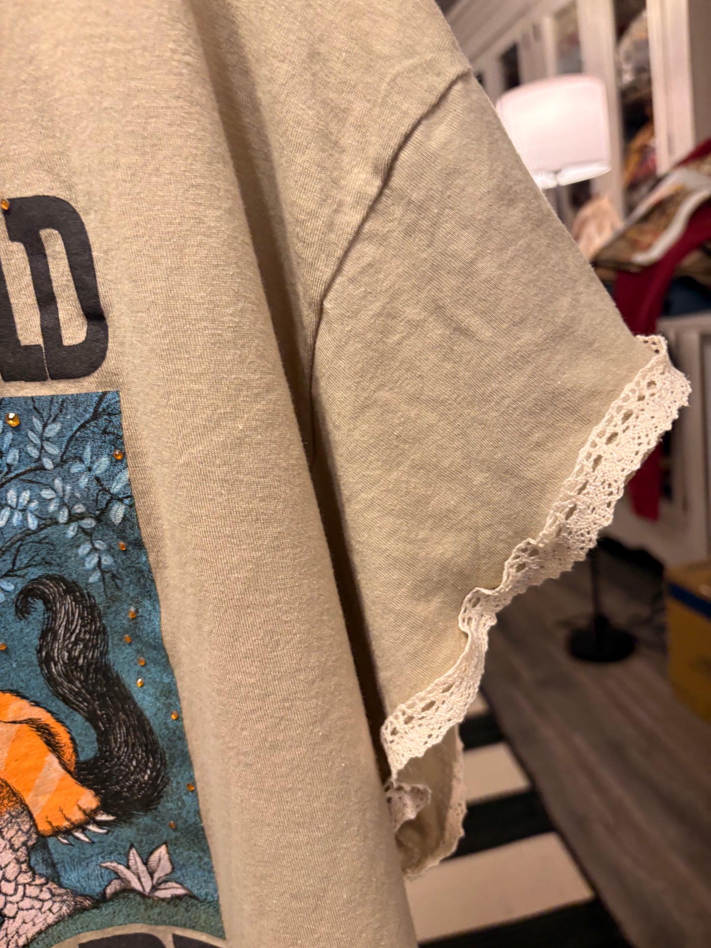 Wild Things Pretty Little Tee One Size Fits a Medium/Large