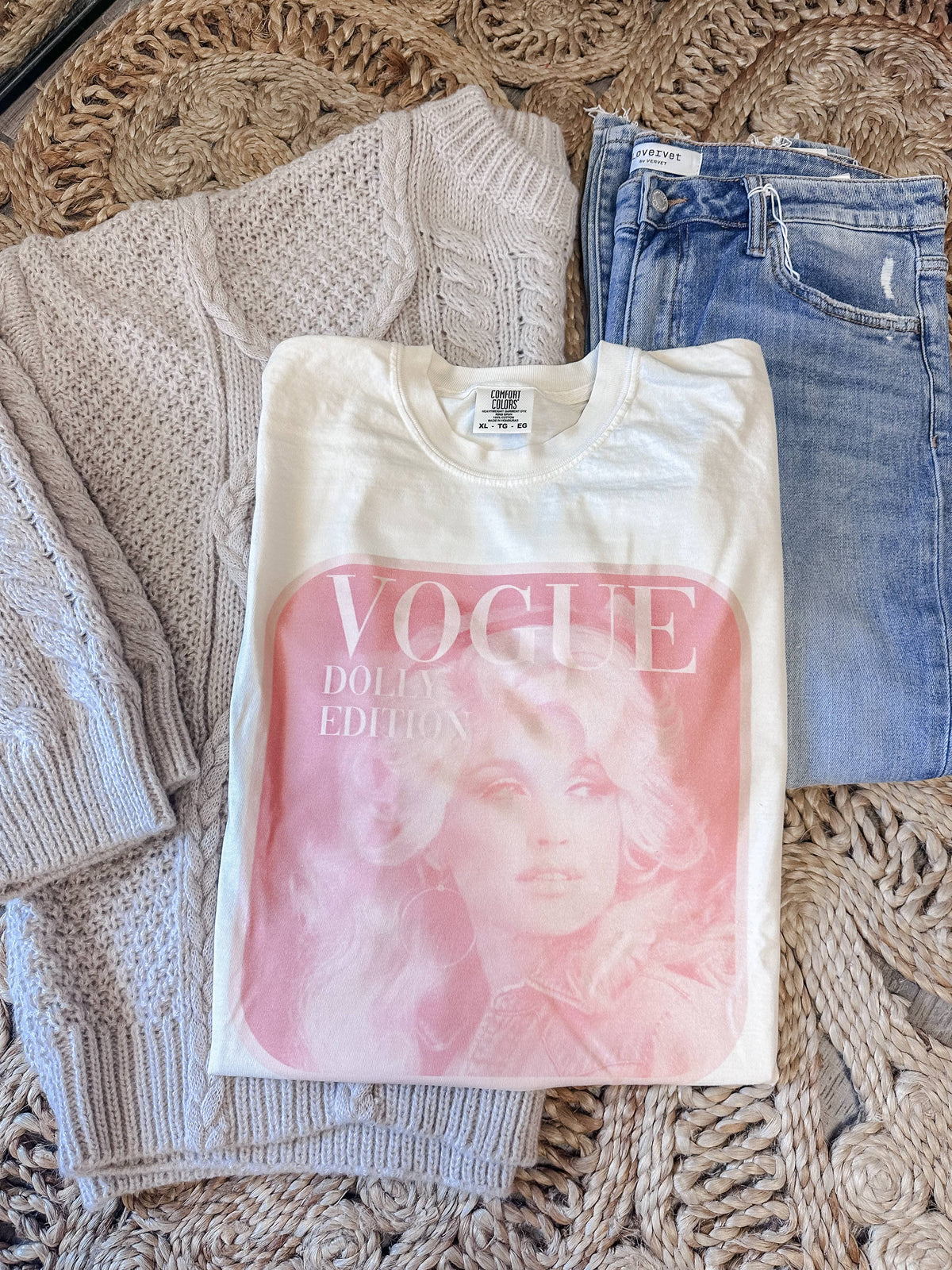 Dolly Vogue Comfort Colors Graphic T-shirt: Large