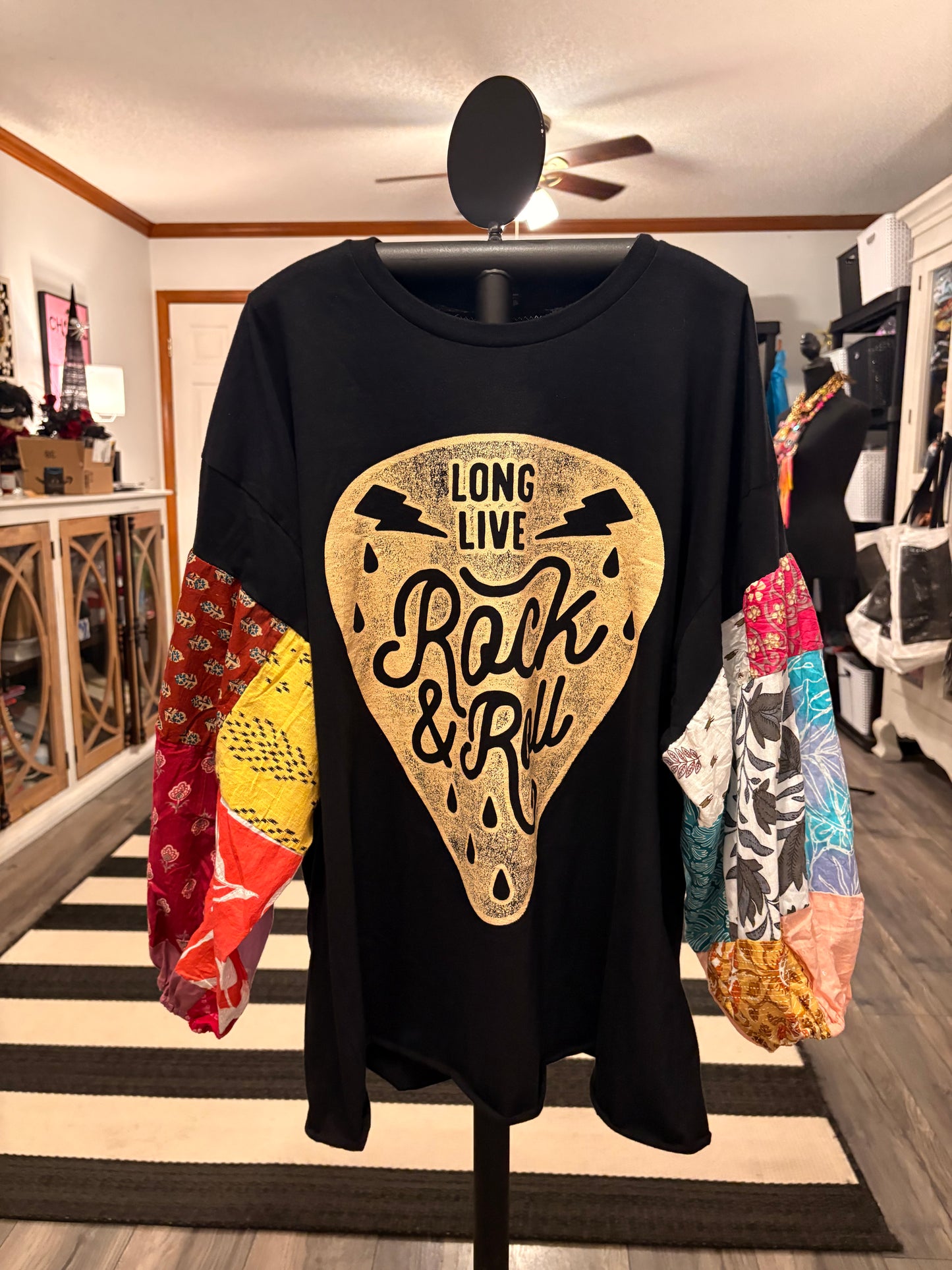 Long Live Rock Puff Patchwork Sleeve Tee Fits a Small to XXL