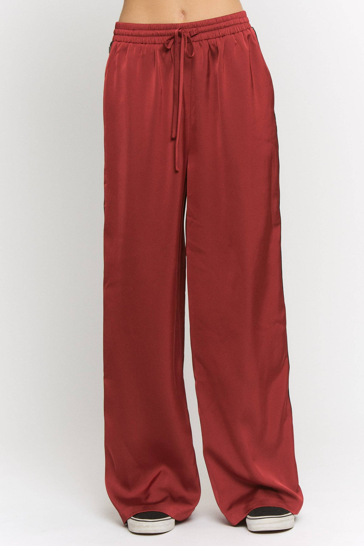 PLUS SIZE SOLID SATIN SWEATPANTS WITH SIDE CHECKERBOARD TAPE: Black