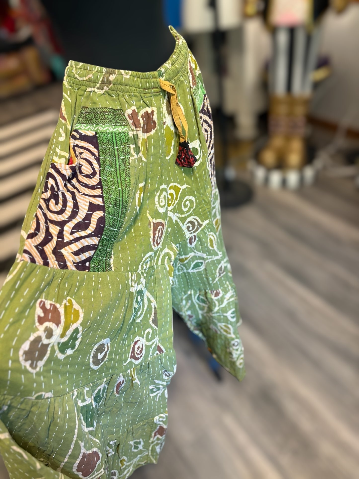 Rayleigh Kantha Flowy Tiered Reversible Palazzo Pant with Pockets: One Size Fits Size 6-16