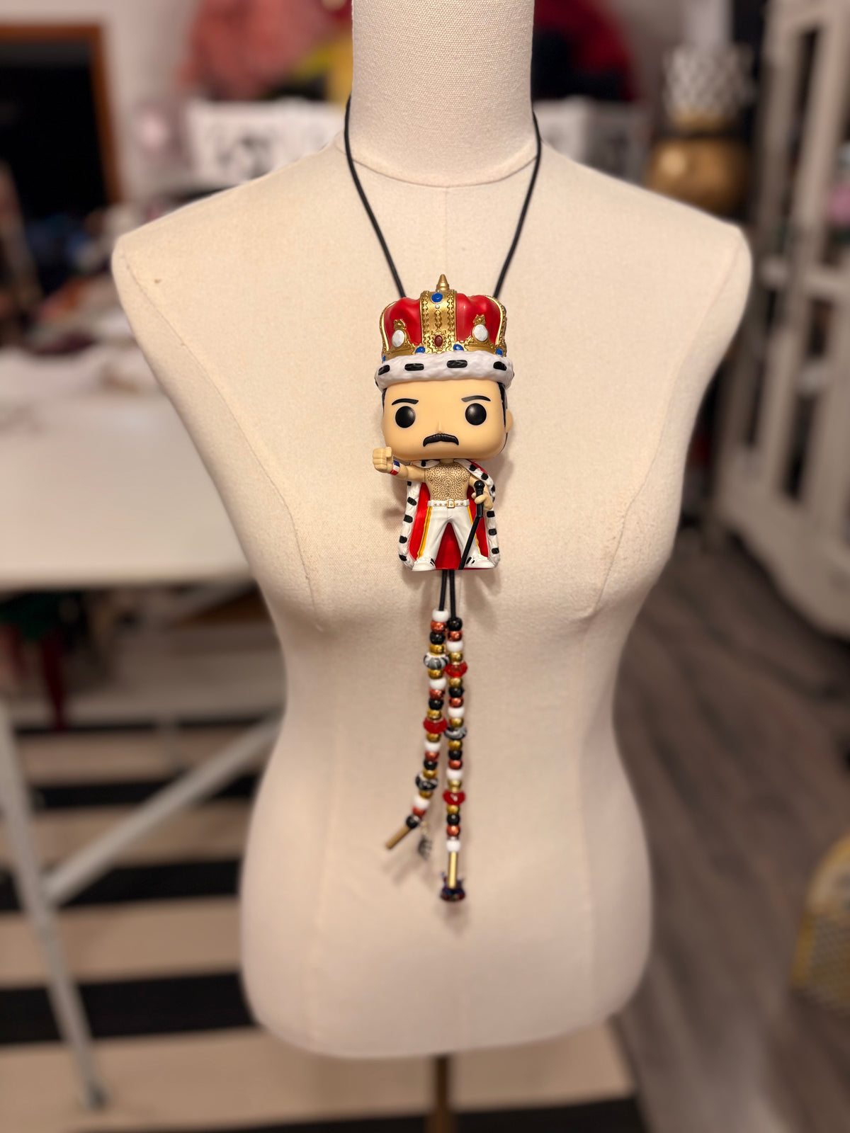 Queen Freddy Handmade Bolo Necklace