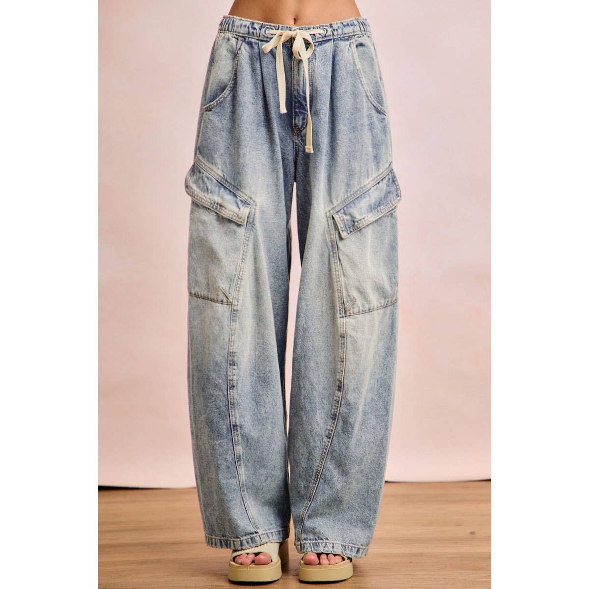 BAGGY BARREL DENIM PANTS WITH CARGO POCKETS: DENIM