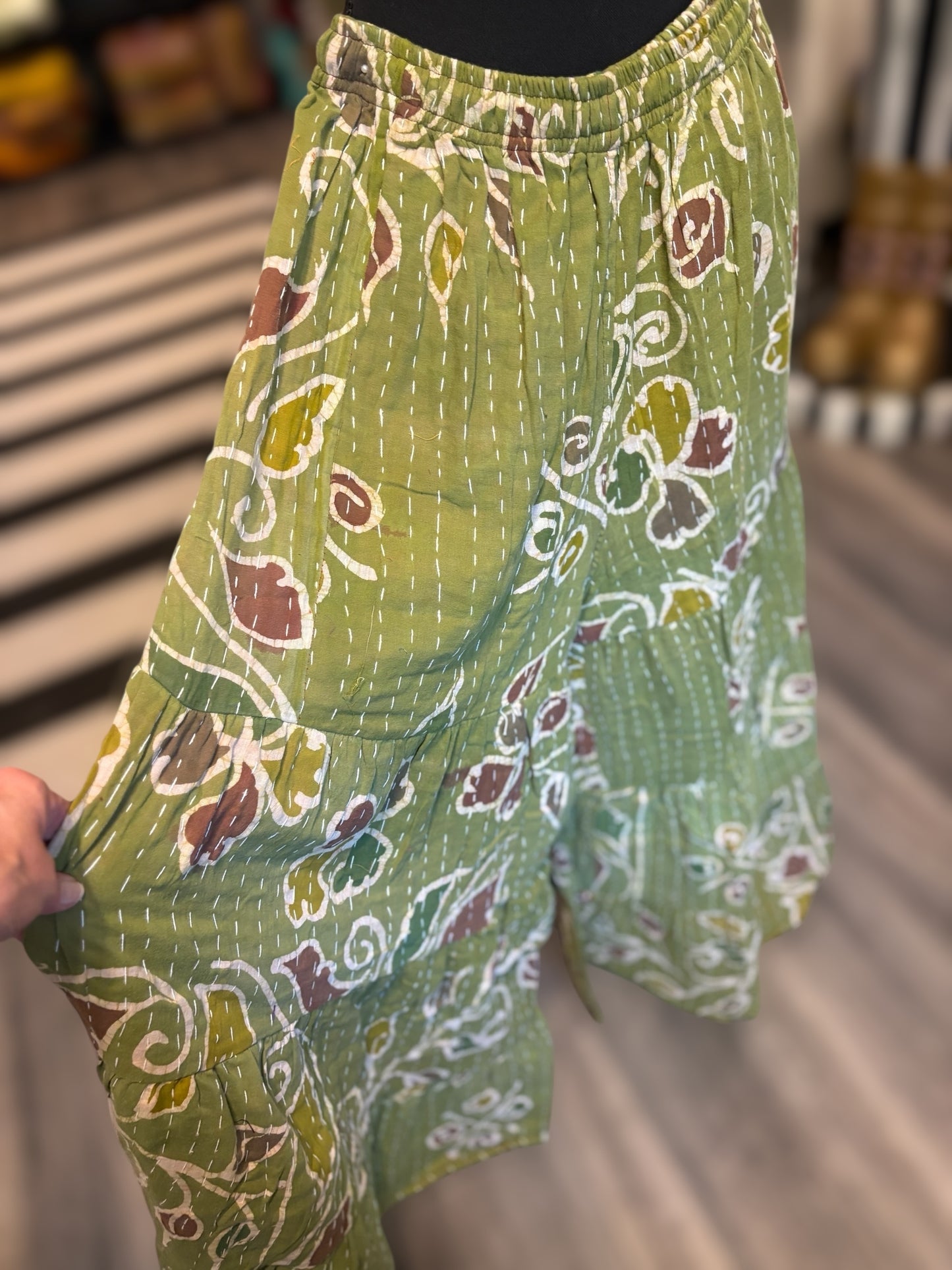 Rayleigh Kantha Flowy Tiered Reversible Palazzo Pant with Pockets: One Size Fits Size 6-16