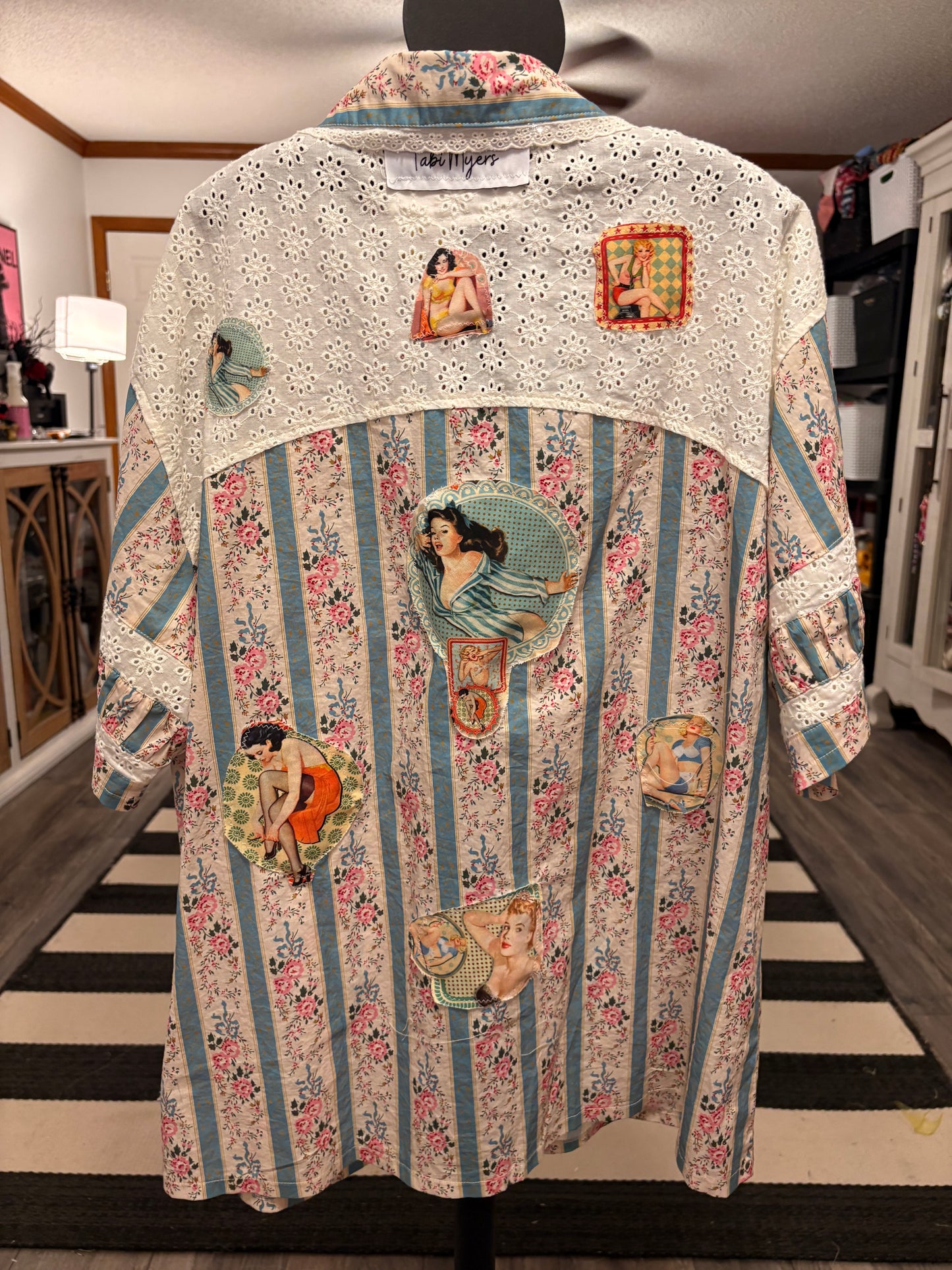Pin Up Prairie Top One Size Fits a Small to XL