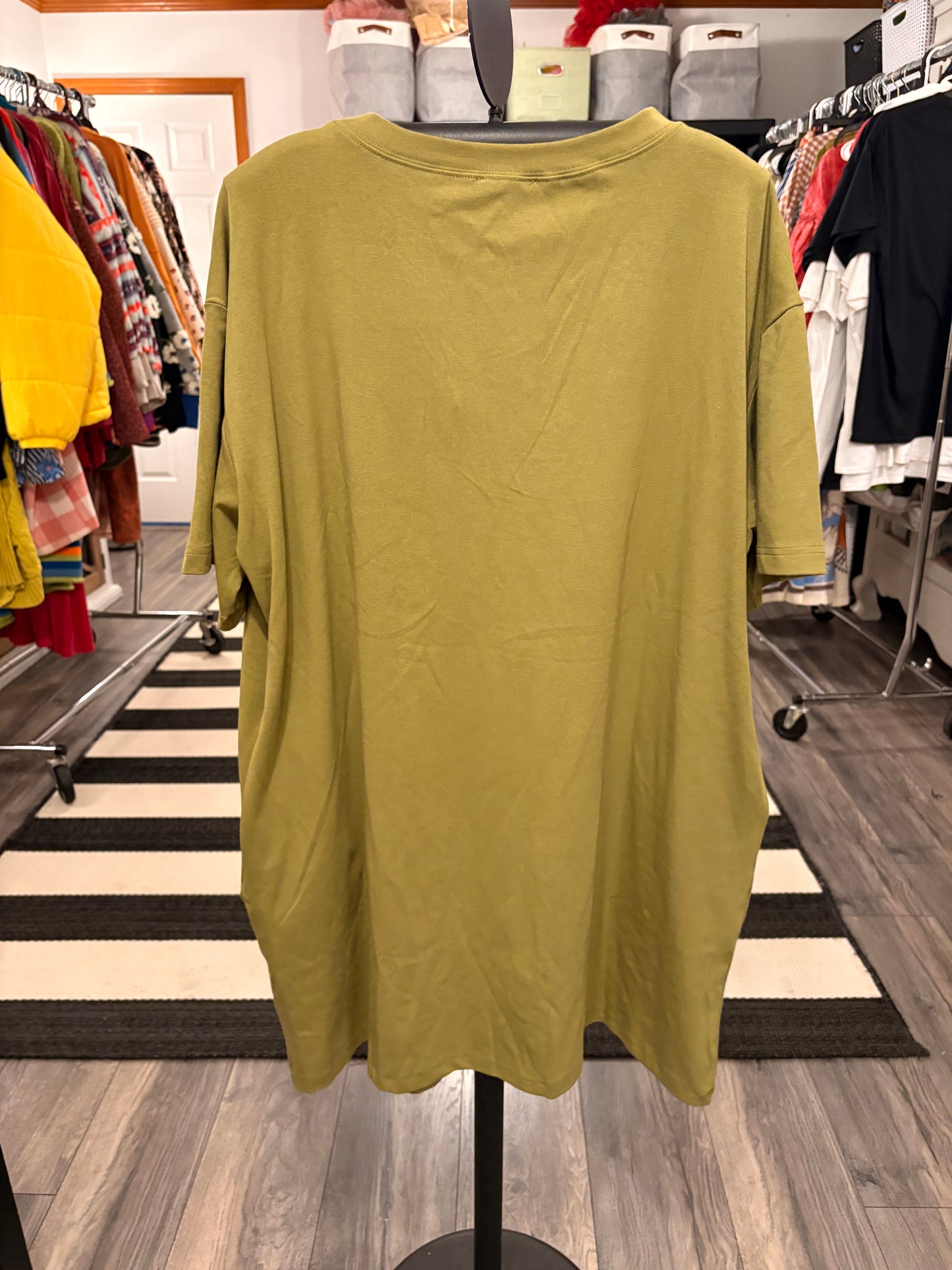 Hello Olive Tee Dress Large