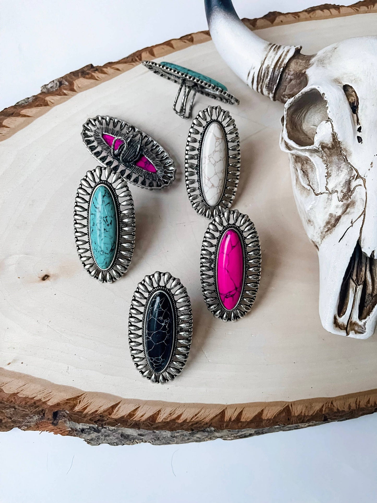 Western Oversized Oval Stone Ring: Turquoise