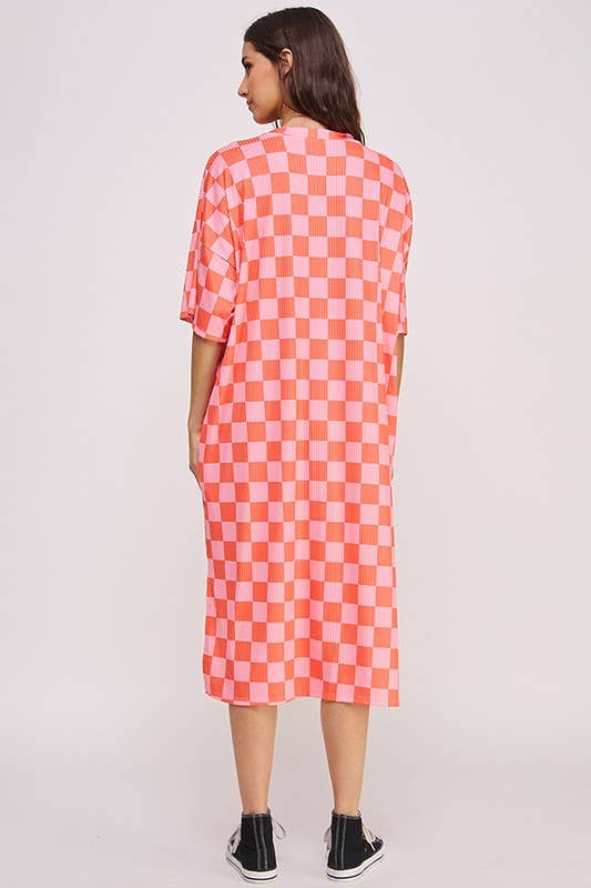 1/2 SLEEVE RIBBED CHECKERBOARD MIDI DRESS: RED/PINK