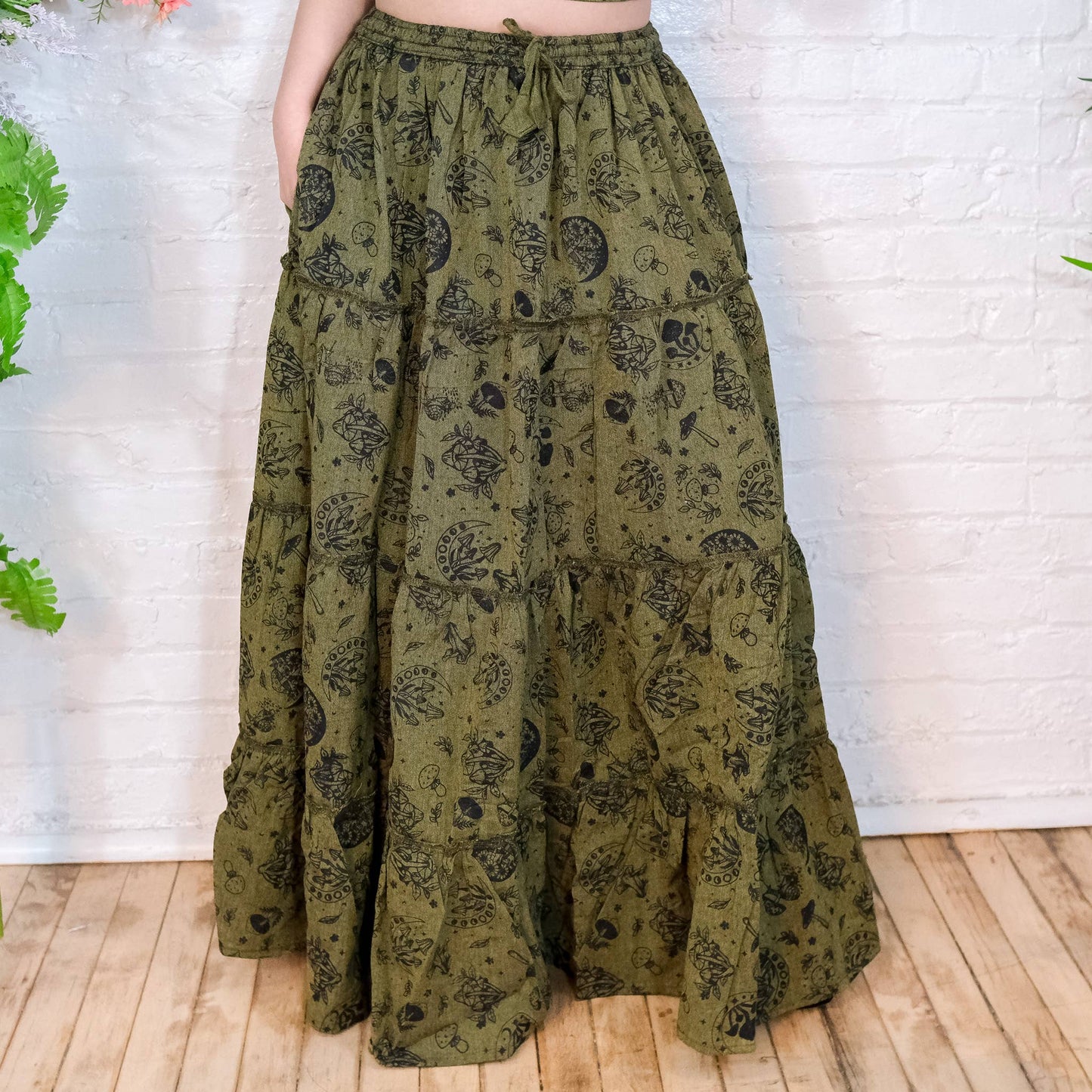 Flowy Tiered Mushroom Boho Skirt with Pockets: Green One Size Fits Small to XXL Size 4-16