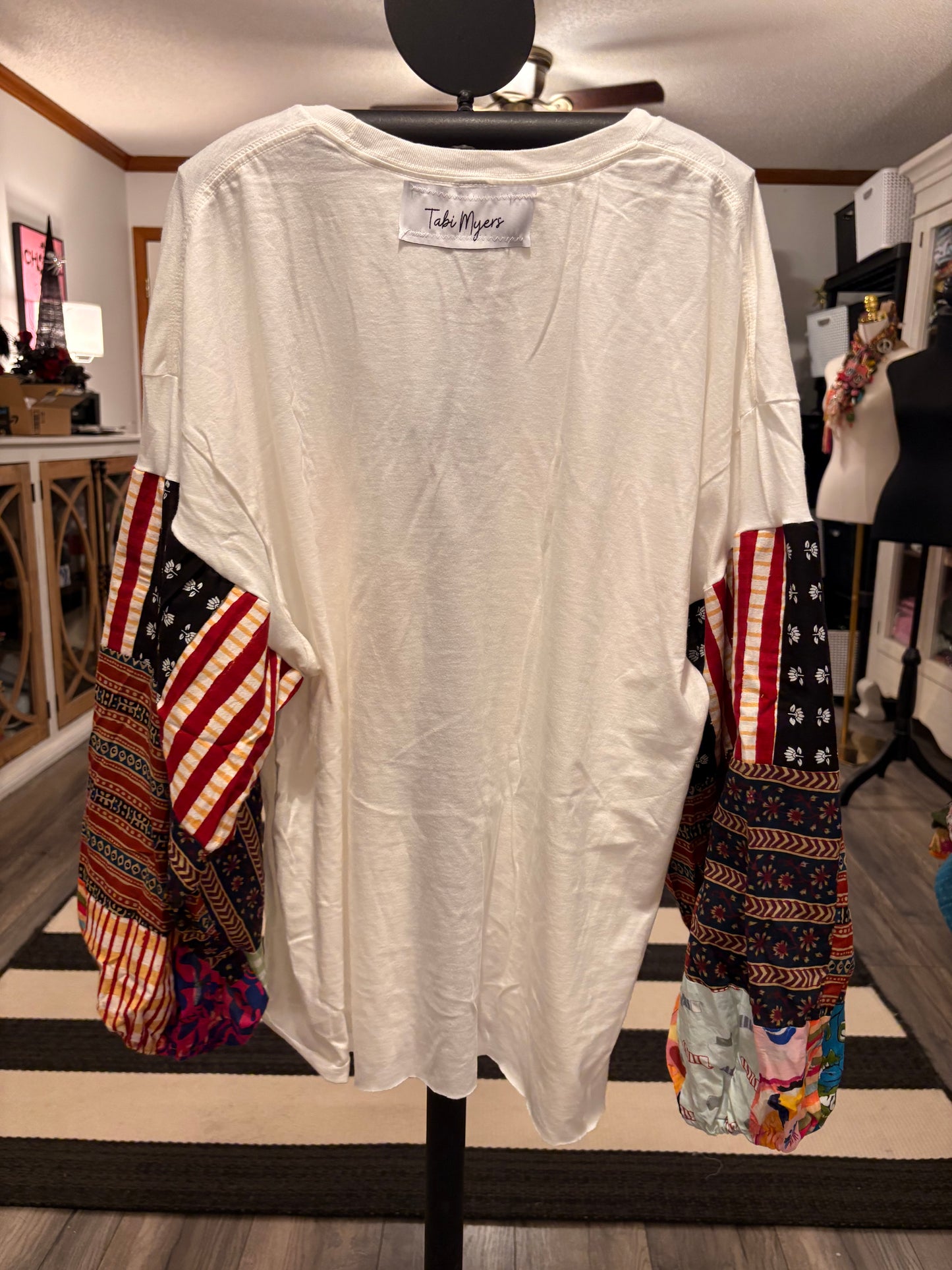 Stones 1964 Flare Patchwork Sleeve Tee Fits a Small to 2X