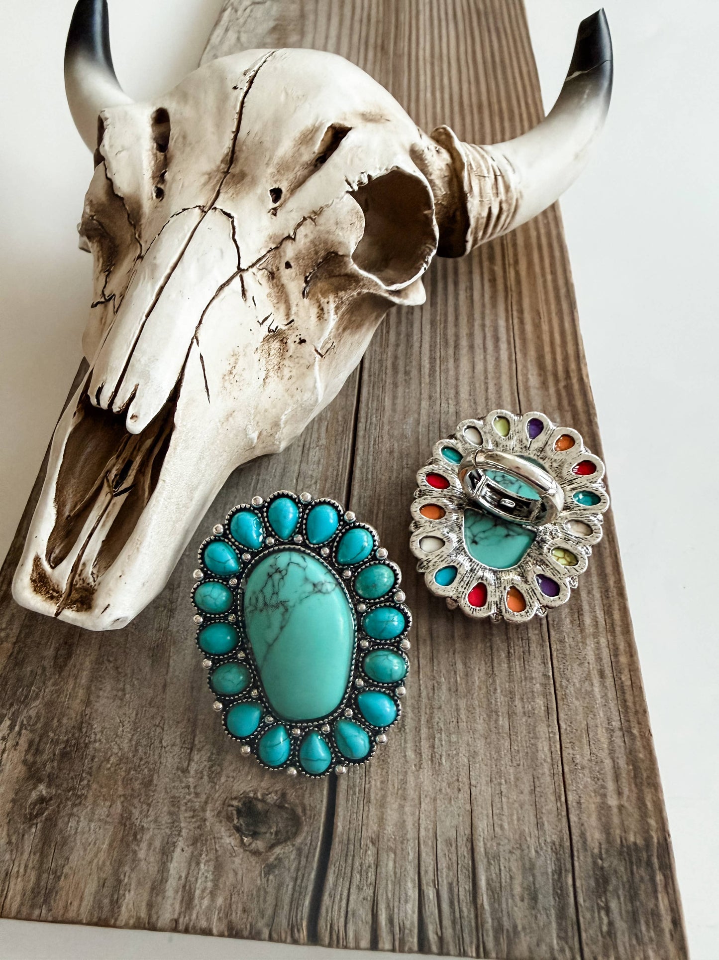 Western Large Concho Stretch Ring: TURQUOISE
