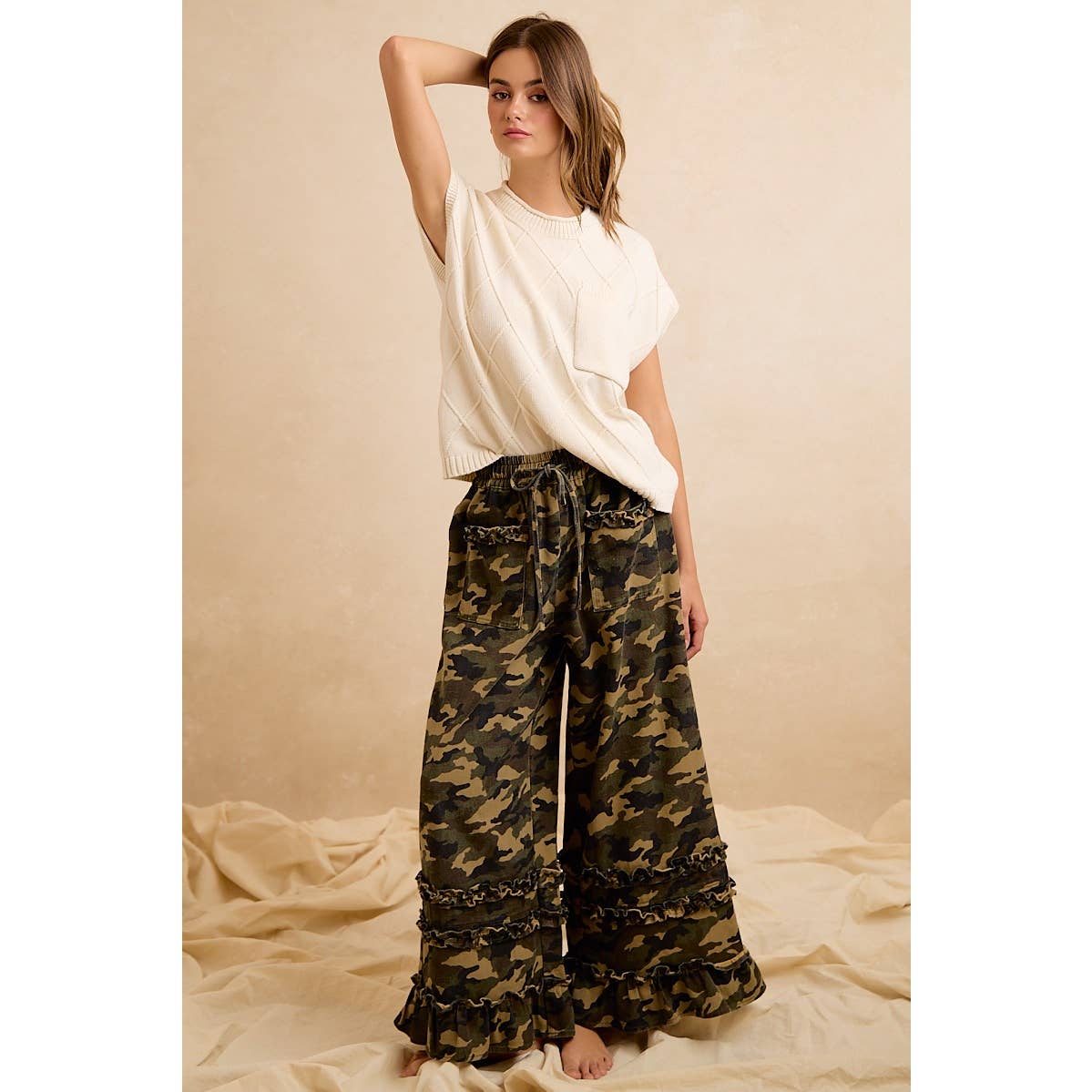 CAMOUFLAGE PRINTED TWILL RUFFLED DETAIL WIDE PANTS: CAMOUFLAGE / M 6-10