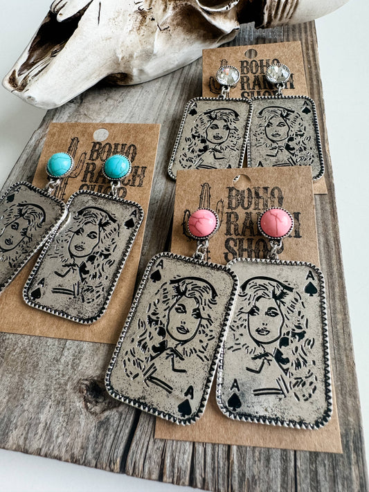 Western Queen Dolly Engraved Stud Earrings: PINK