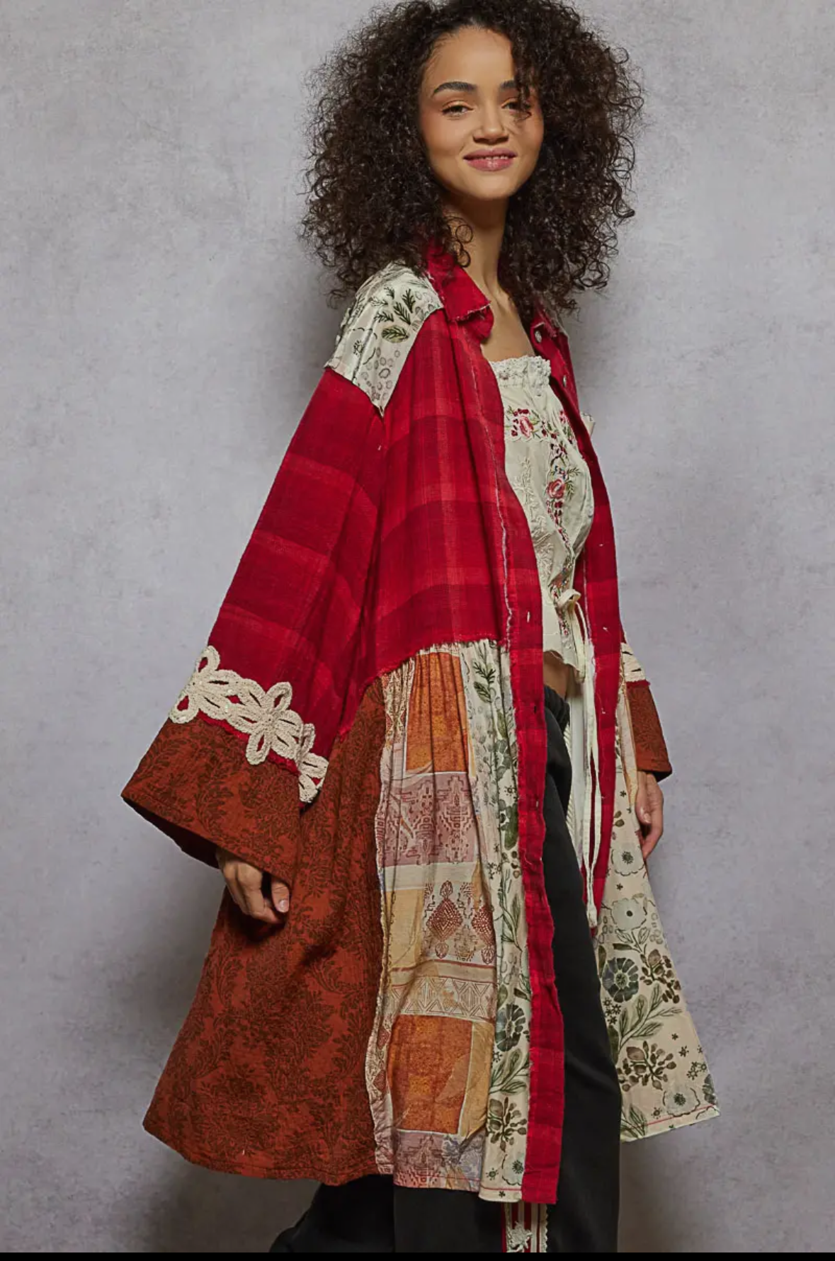 Long sleeve spangle crochet trim plaid knee length shirt top: RED MULTI / S