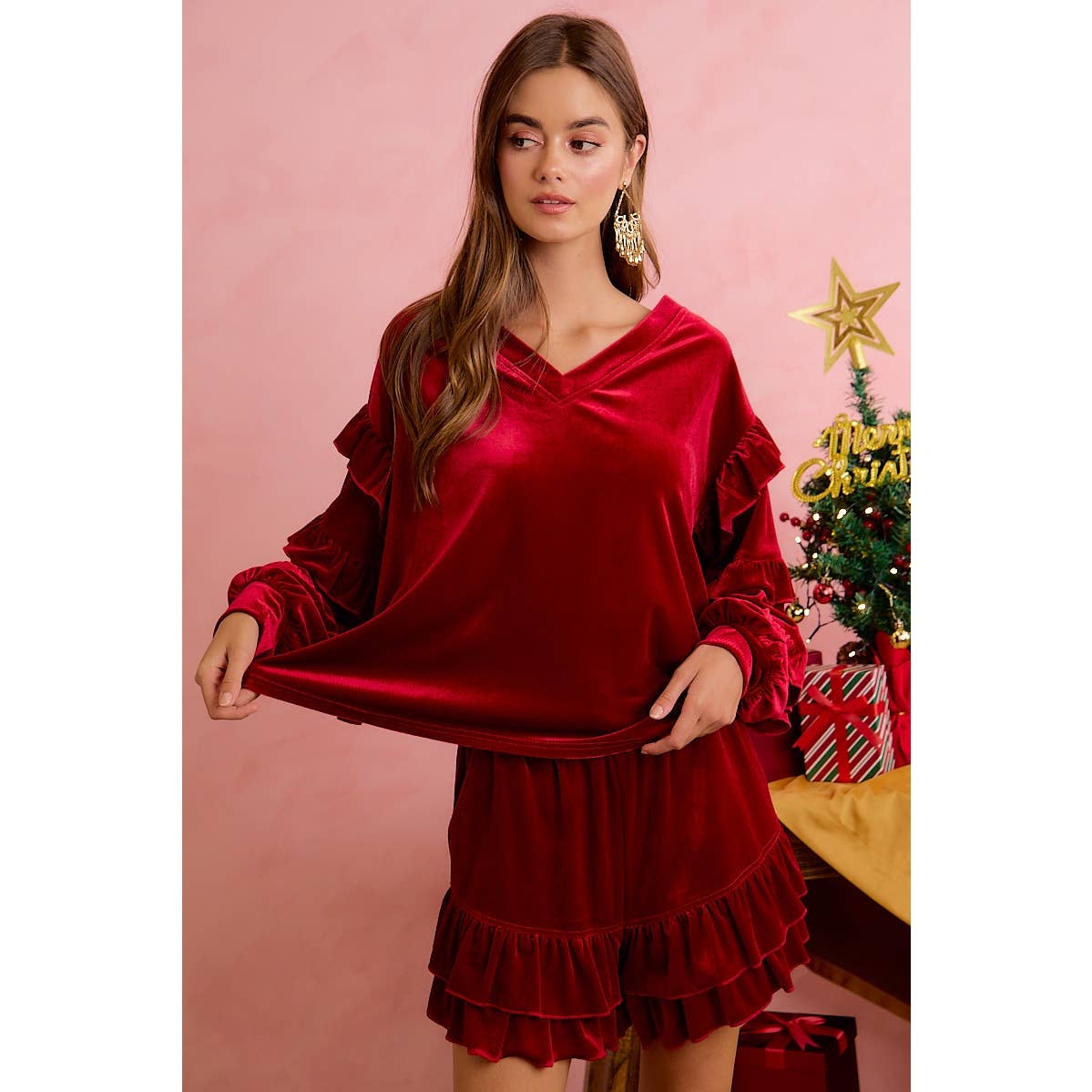 HOLIDAY VELVET RUFFLED HEM SHORTS: CRIMSON