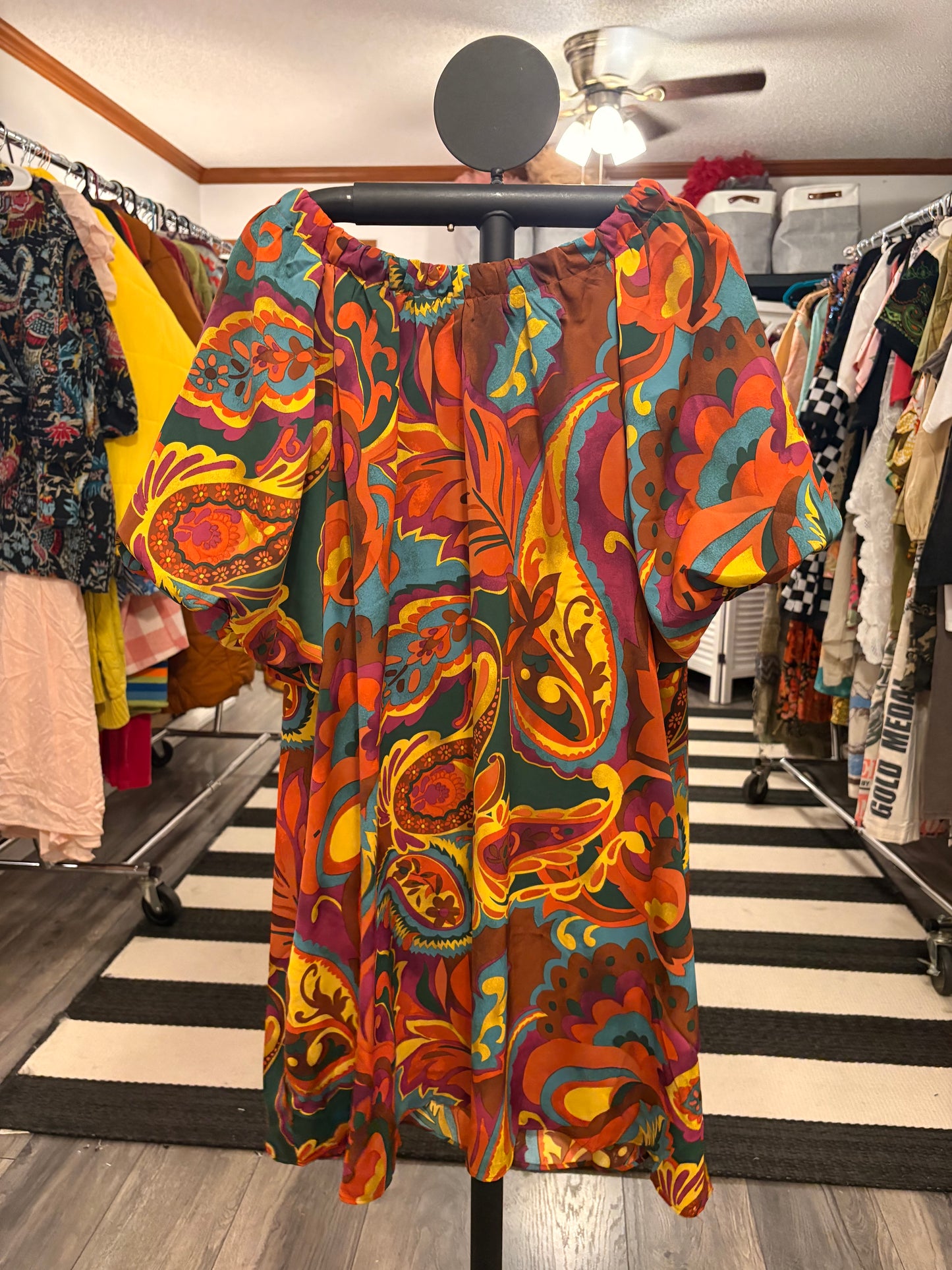 Easel Paisley Shift Dress Large