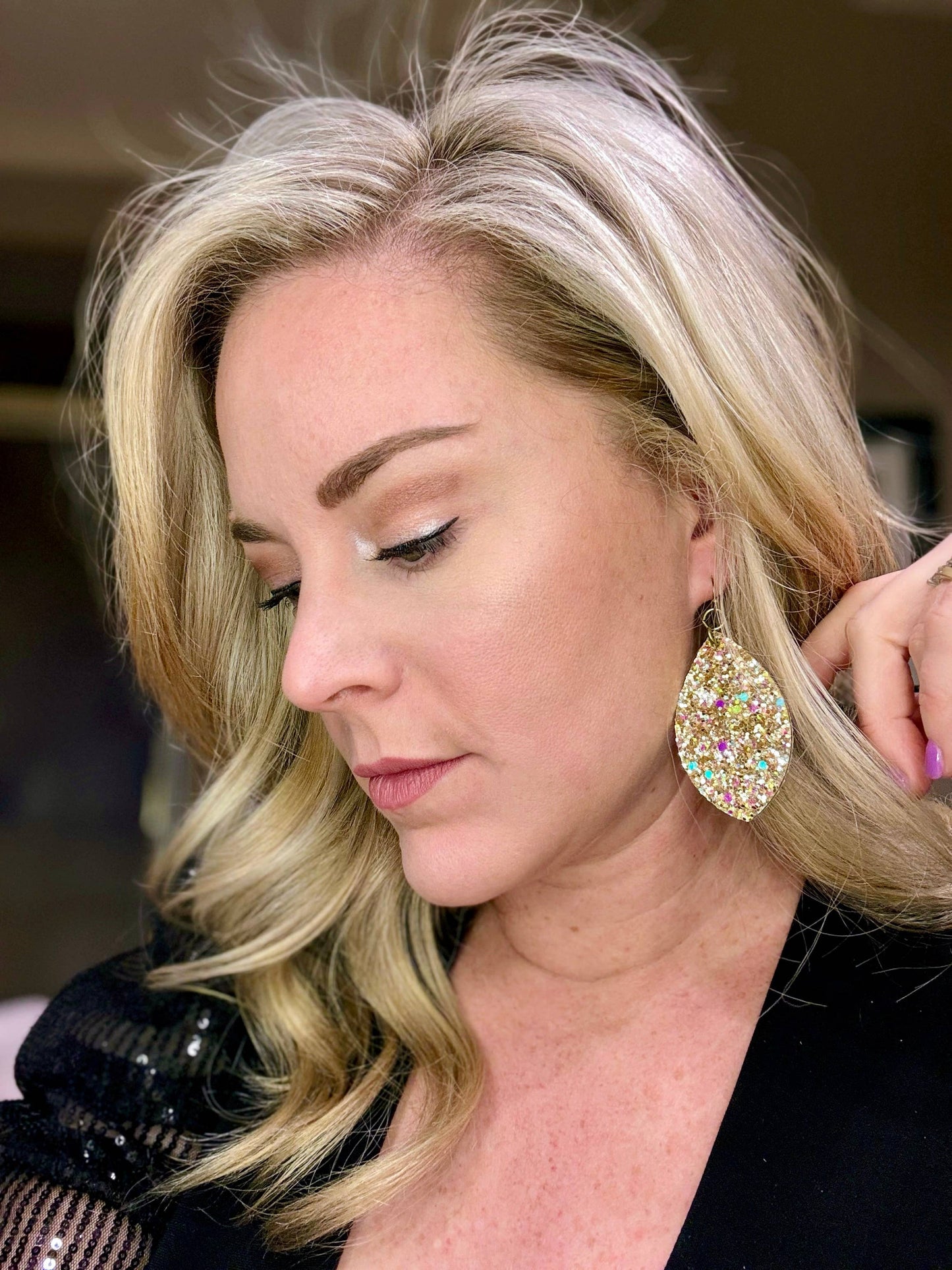 Gold Glitter Earring 