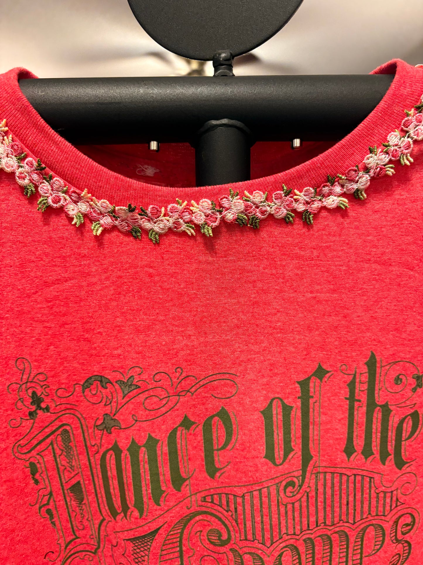 Dance of the Gnomes “Junk” Tee One Size Fits a Large to 2X Oversized