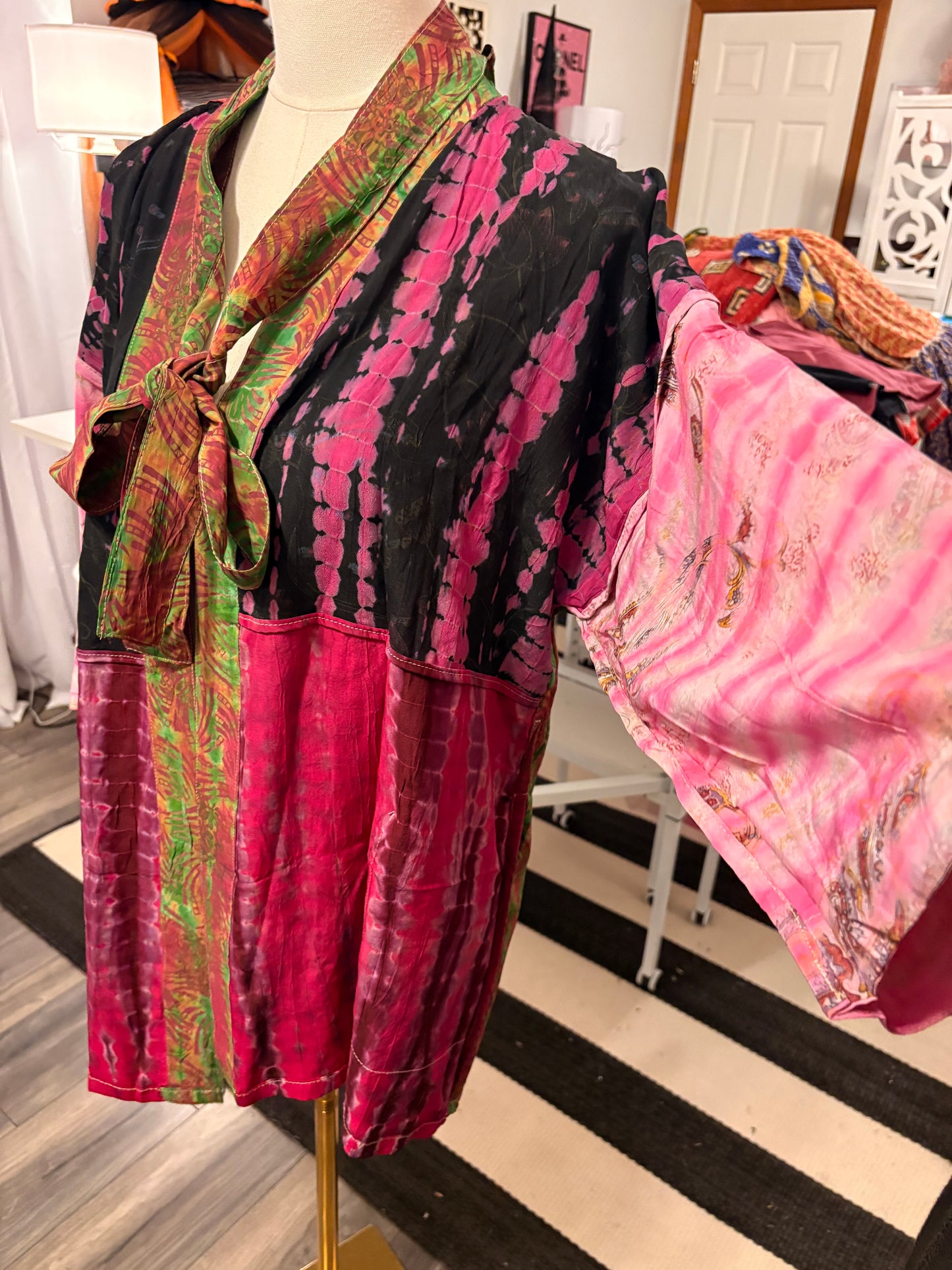 Annie Kimono One Size Fits Small to XXL 2-16