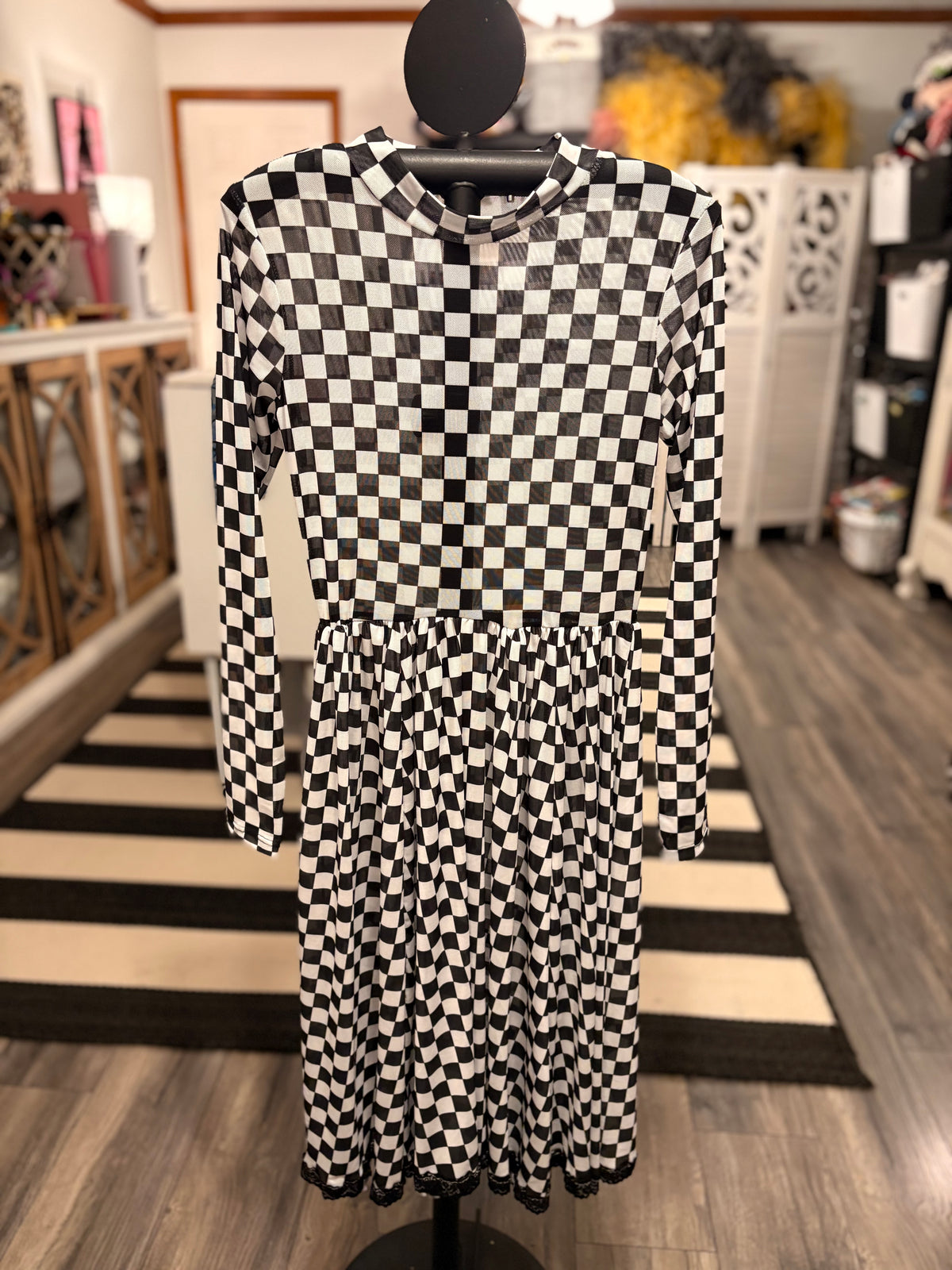 CHECKER PRINT Mesh and Lace Midi DRESS: Black Fits M/L